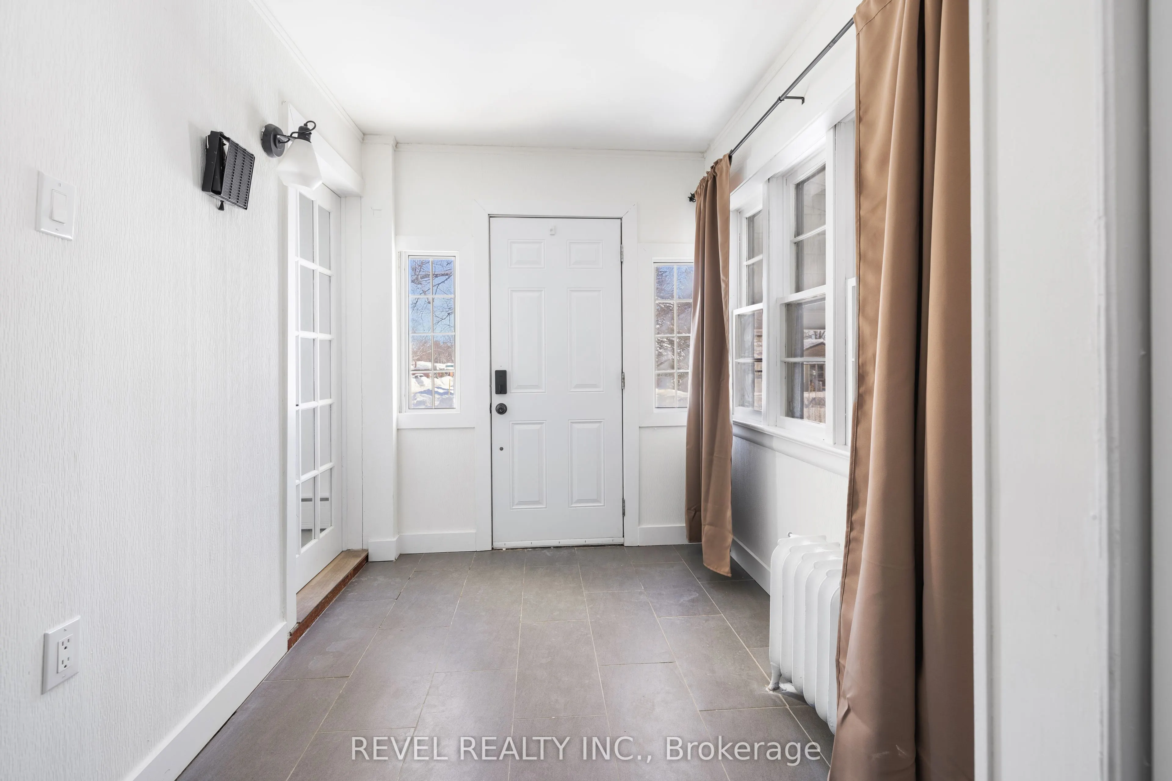 46 Nelson Street, #Main