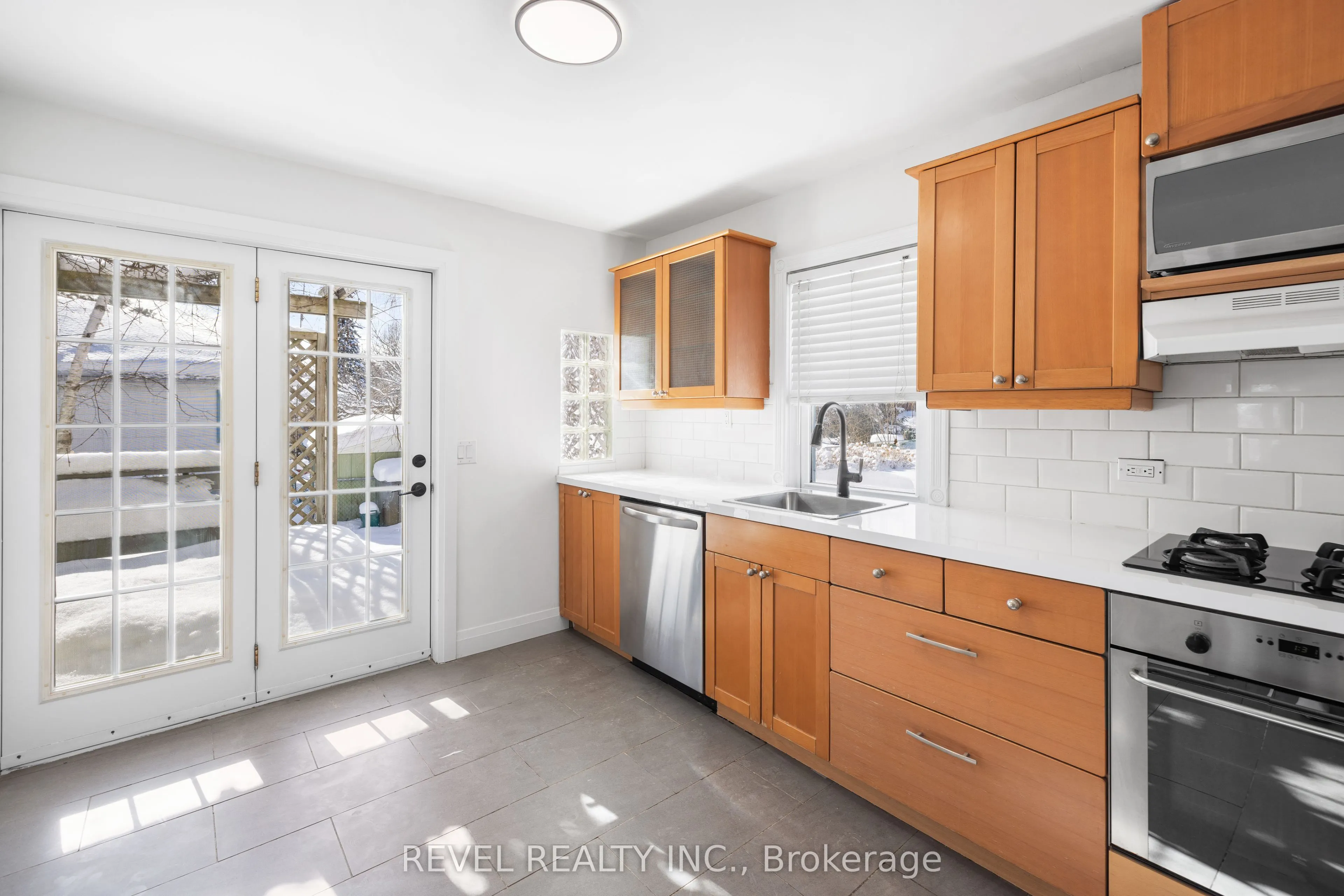 46 Nelson Street, #Main