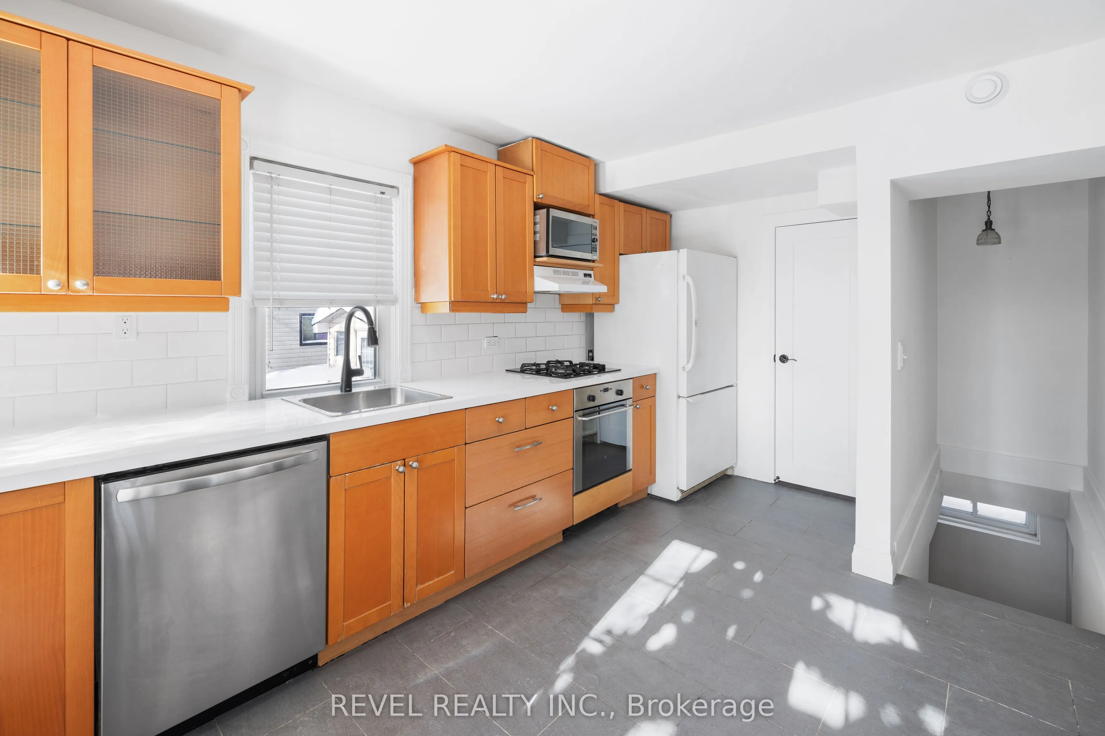 46 Nelson Street, #Main