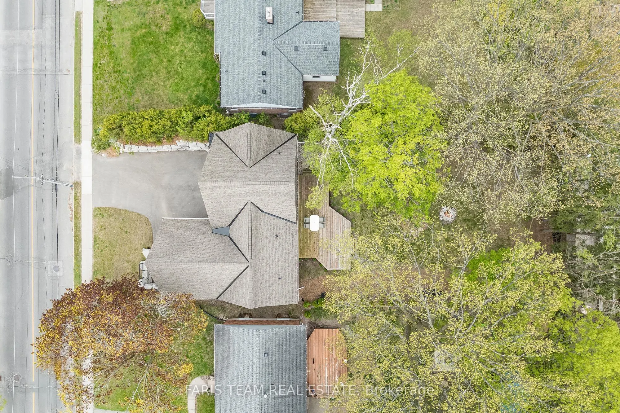 98 Shanty Bay Road