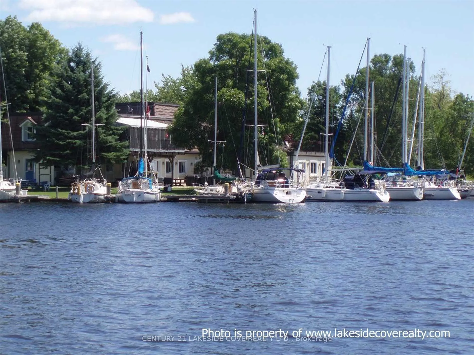 47 Paradise Boulevard