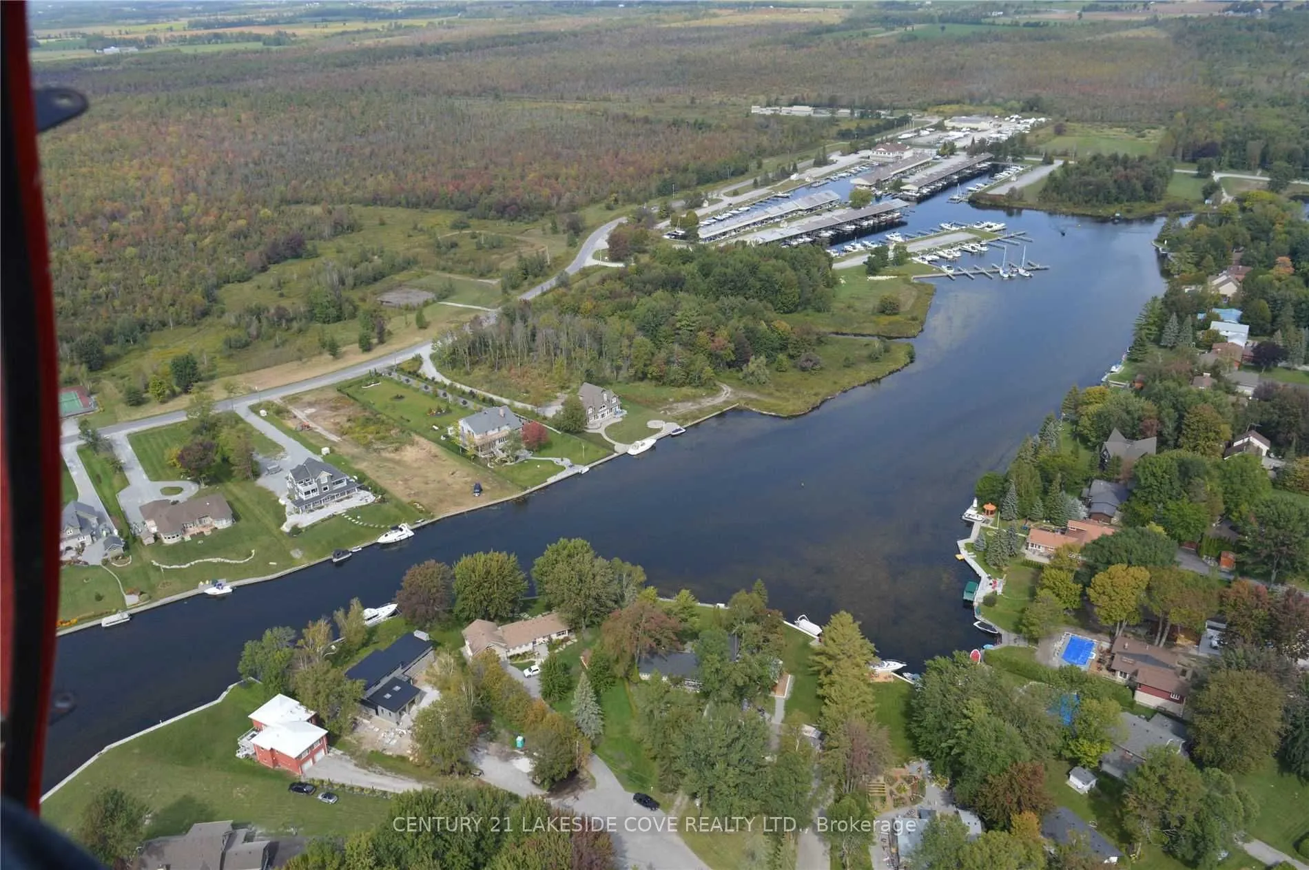 47 Paradise Boulevard