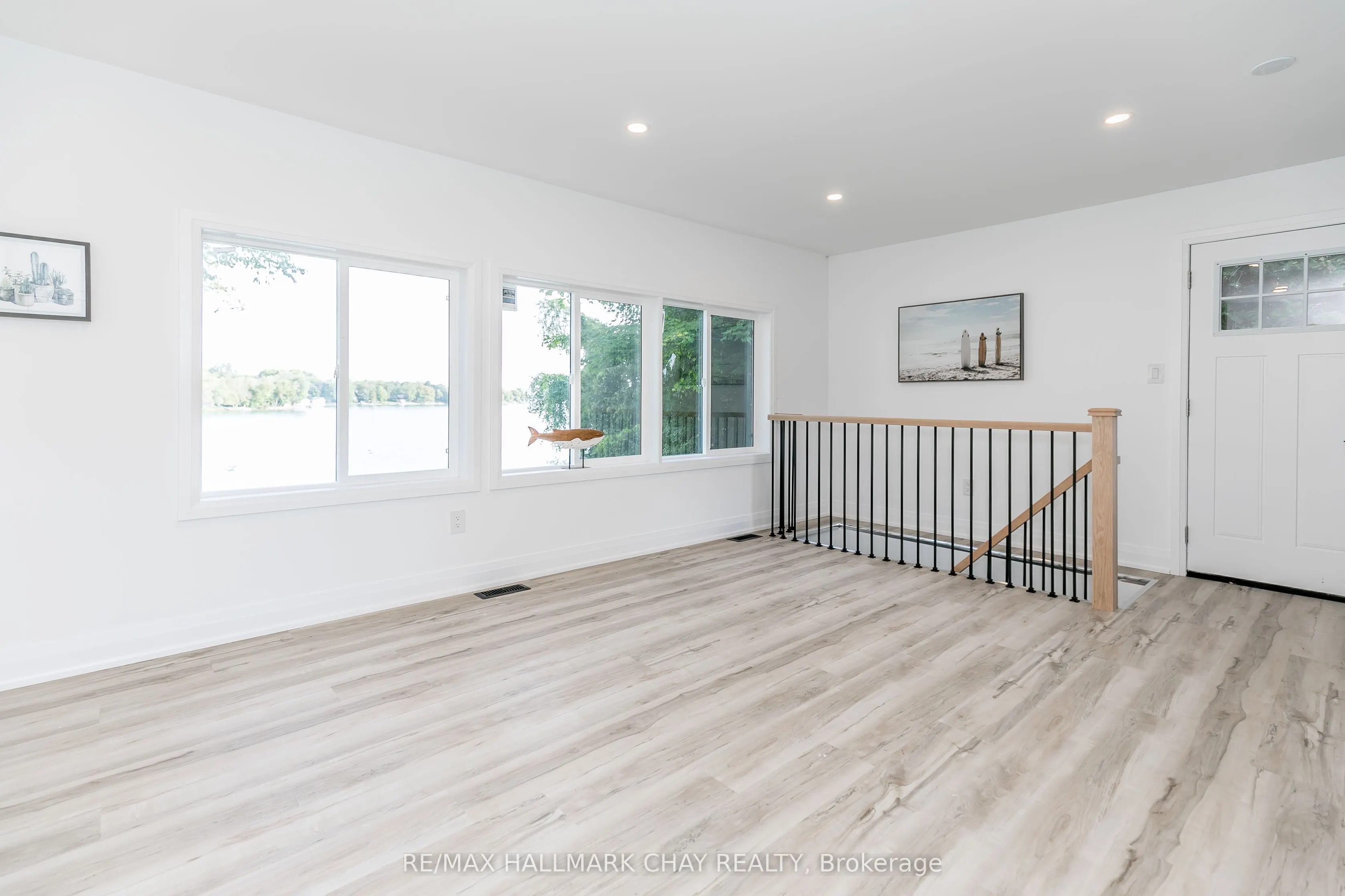 47 Moon Point Drive