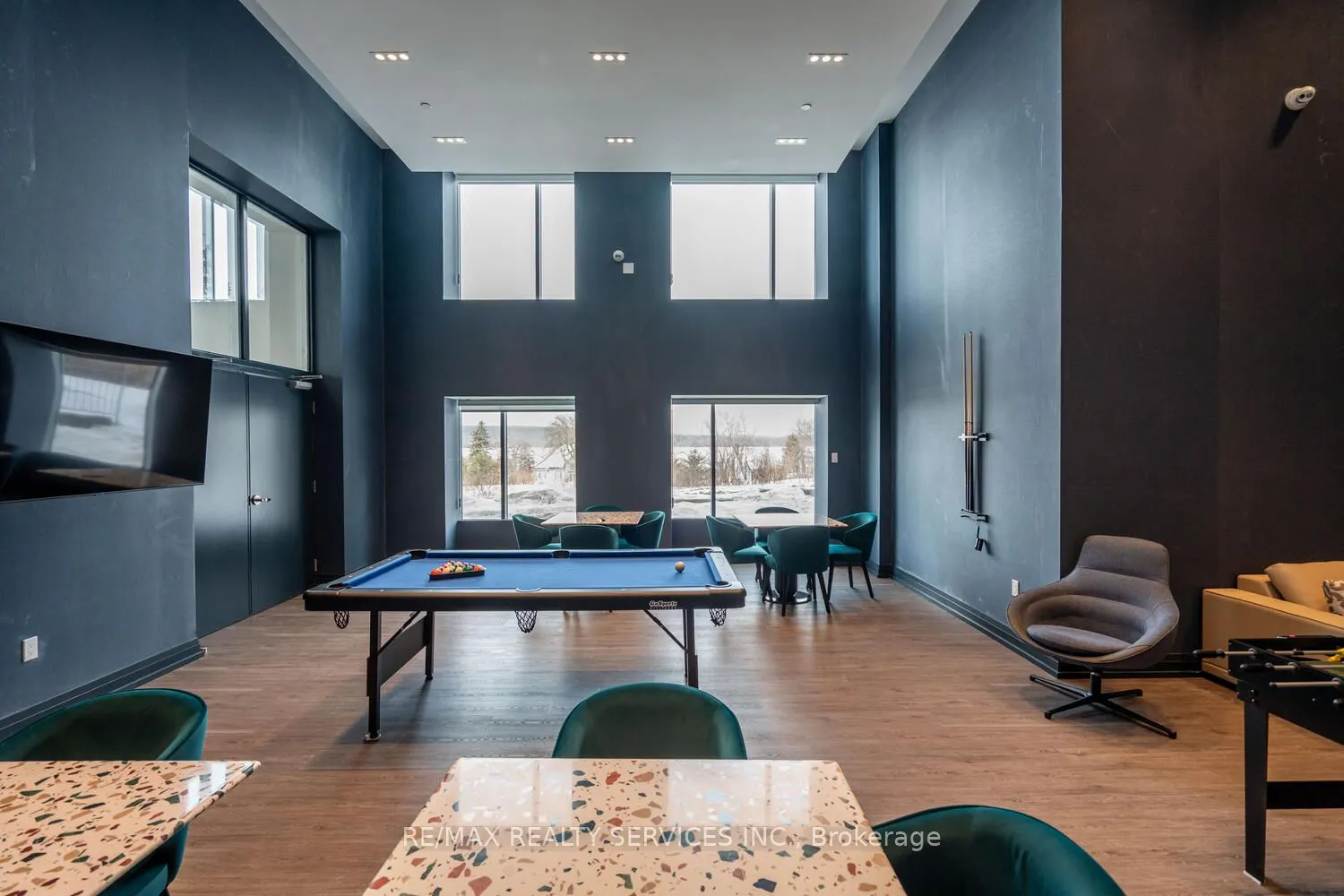 56 Lakeside Terrace #108