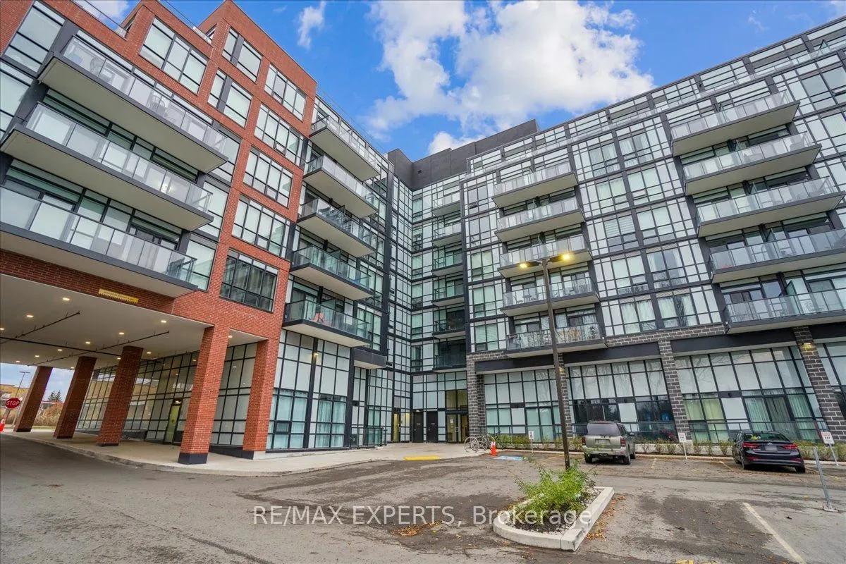 681 Yonge Street, #209