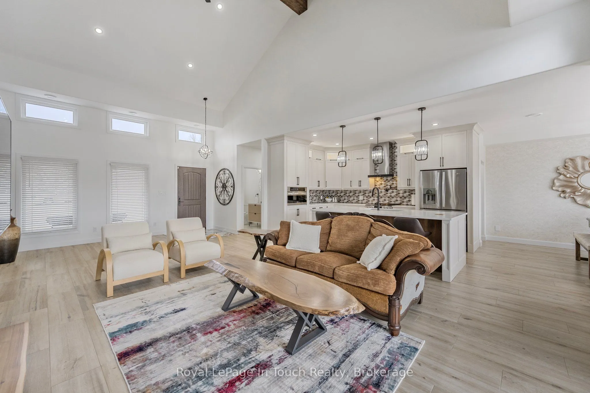 18 SWAN Lane