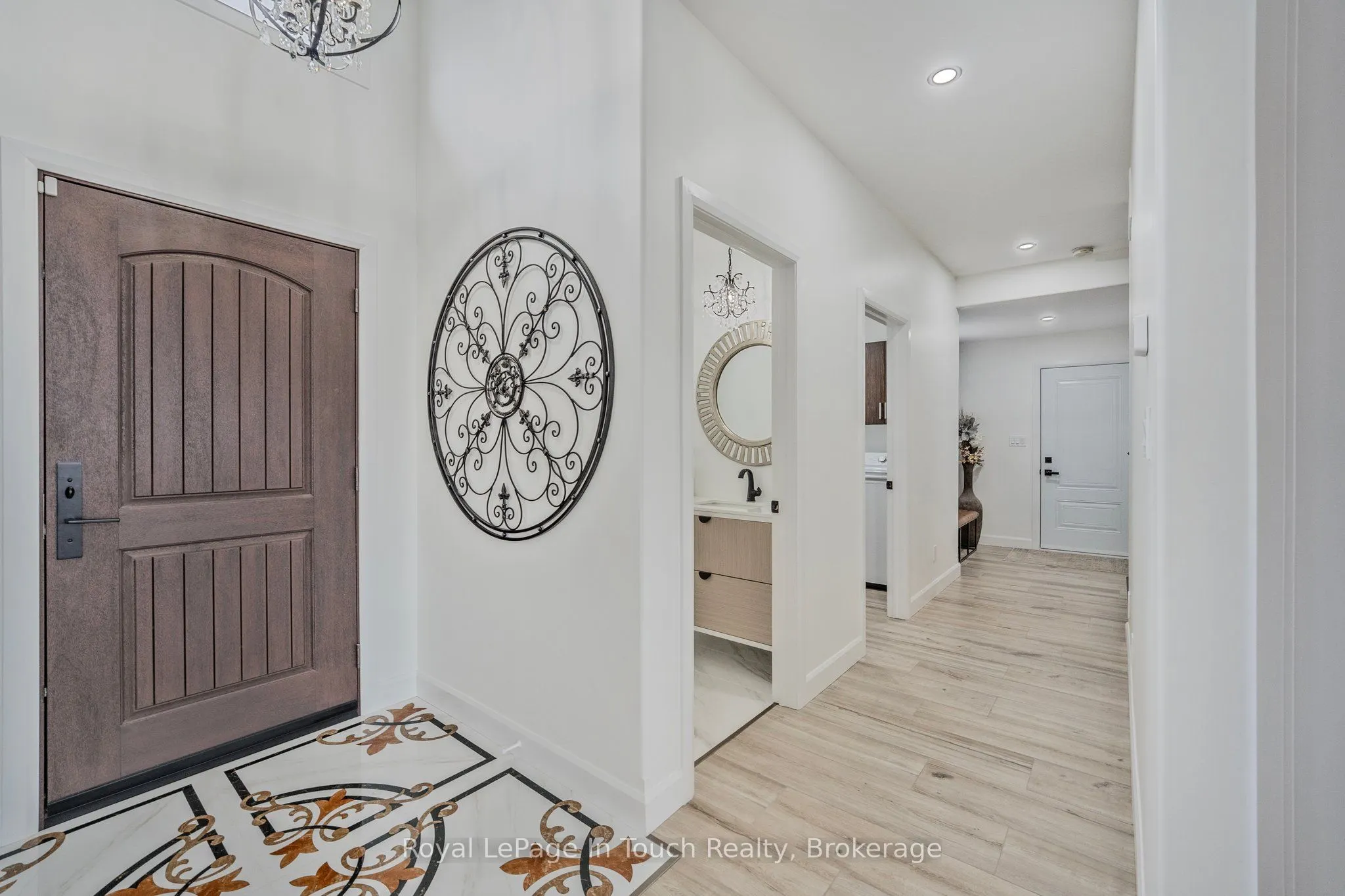 18 SWAN Lane