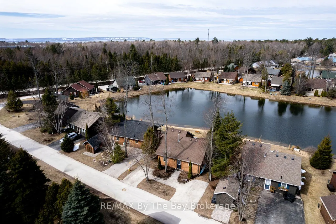 30 Cabin Crescent