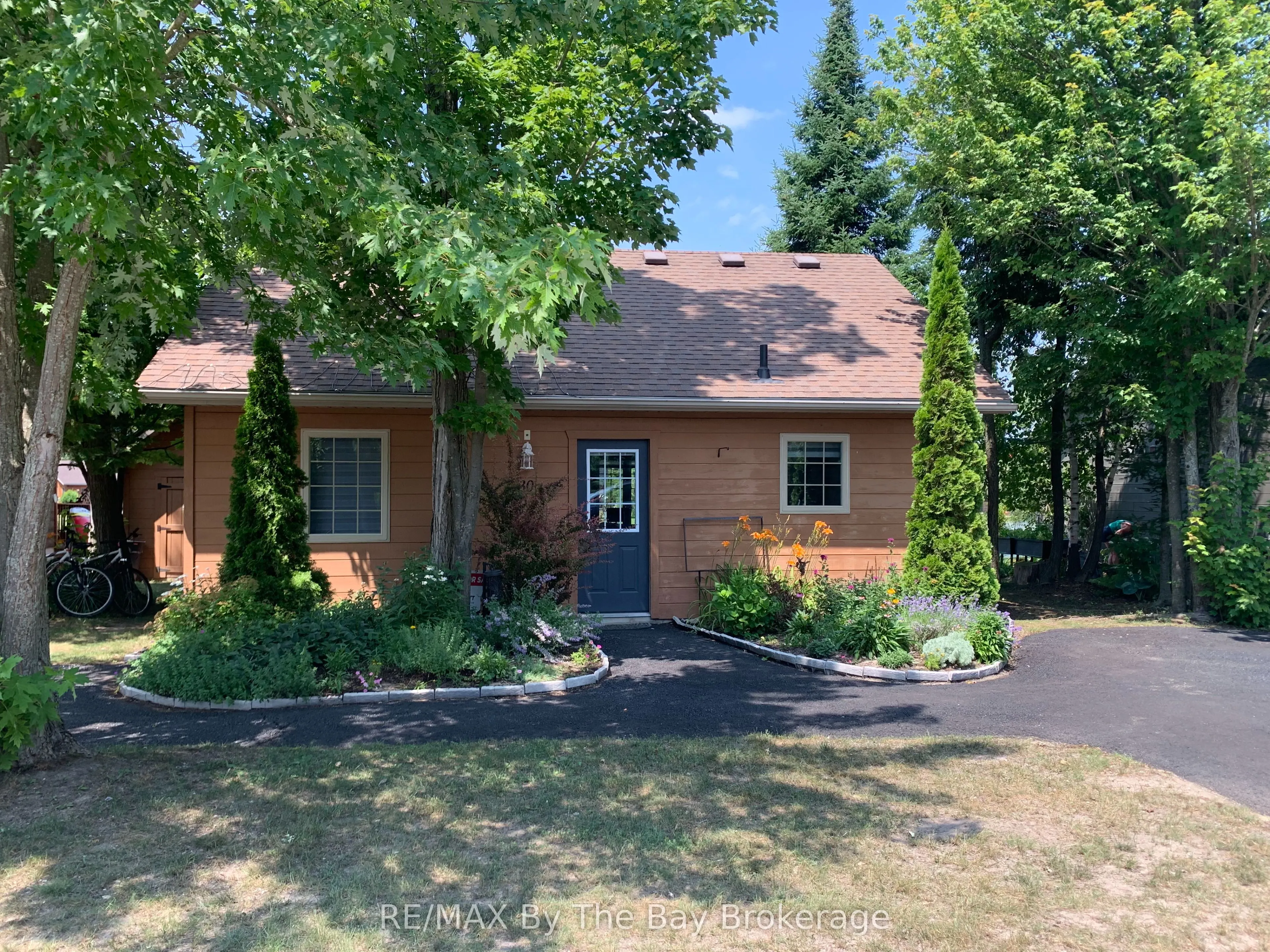 30 Cabin Crescent