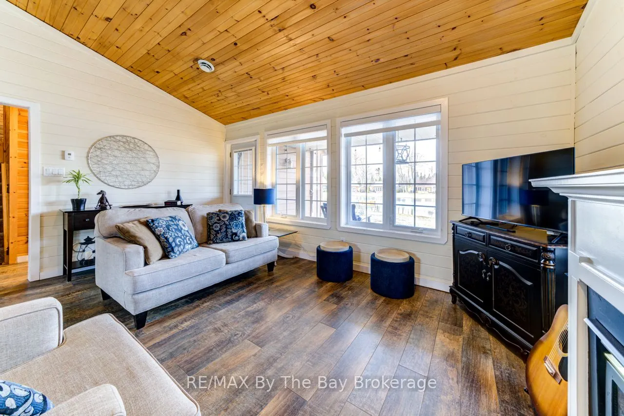 30 Cabin Crescent