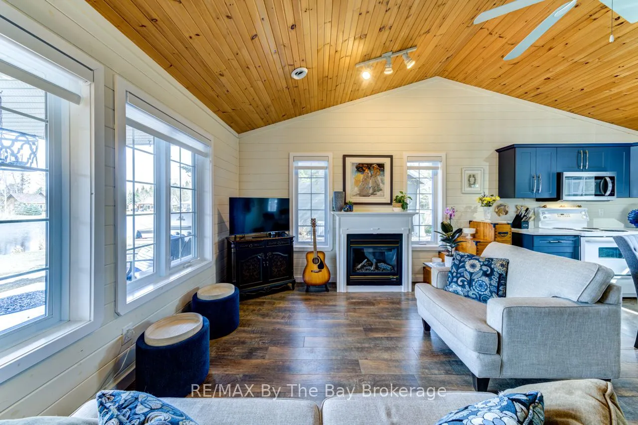 30 Cabin Crescent