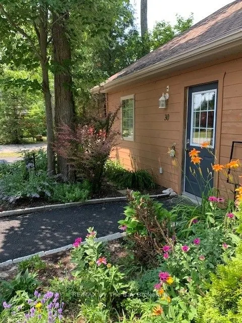 30 Cabin Crescent