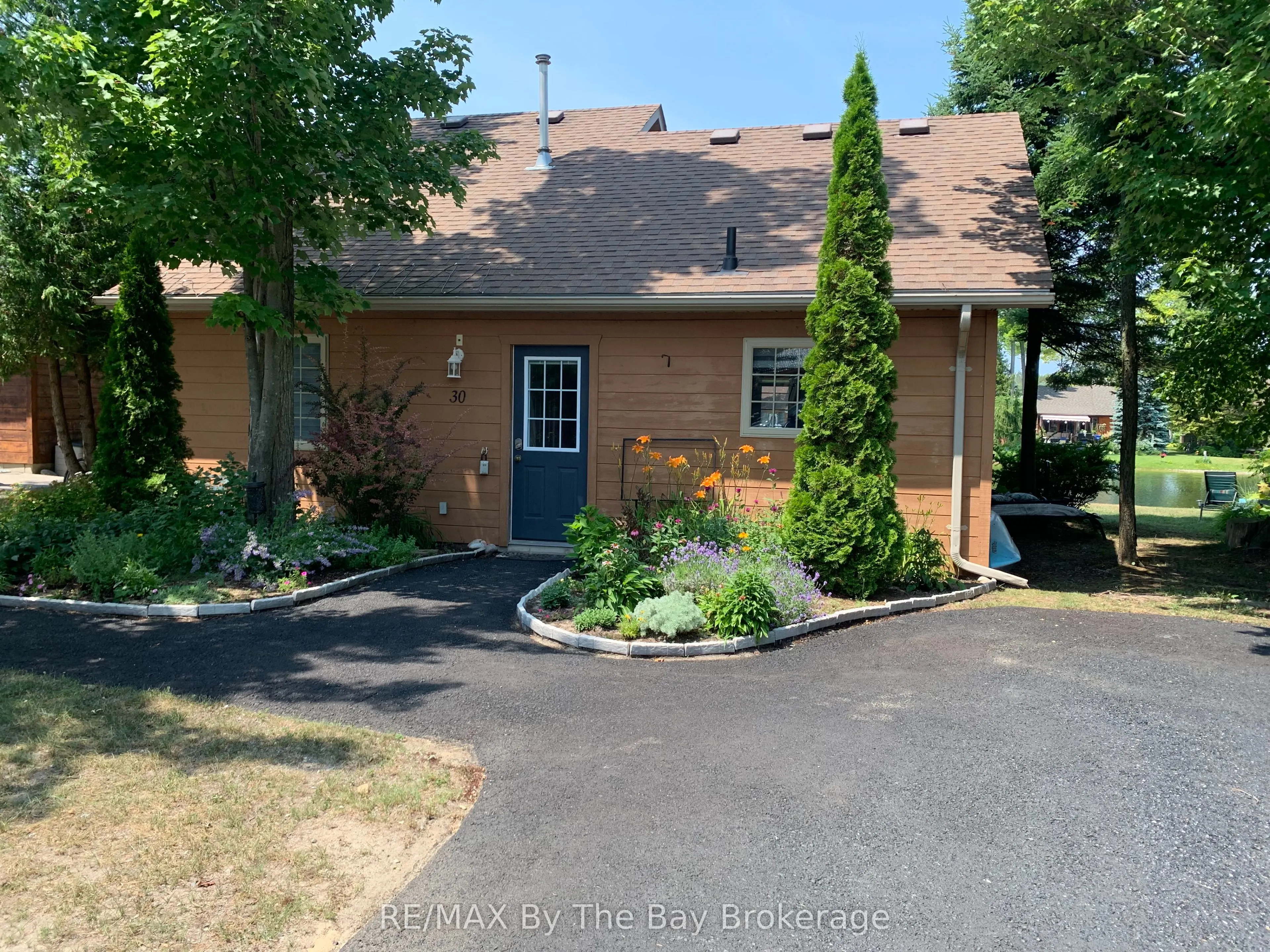 30 Cabin Crescent