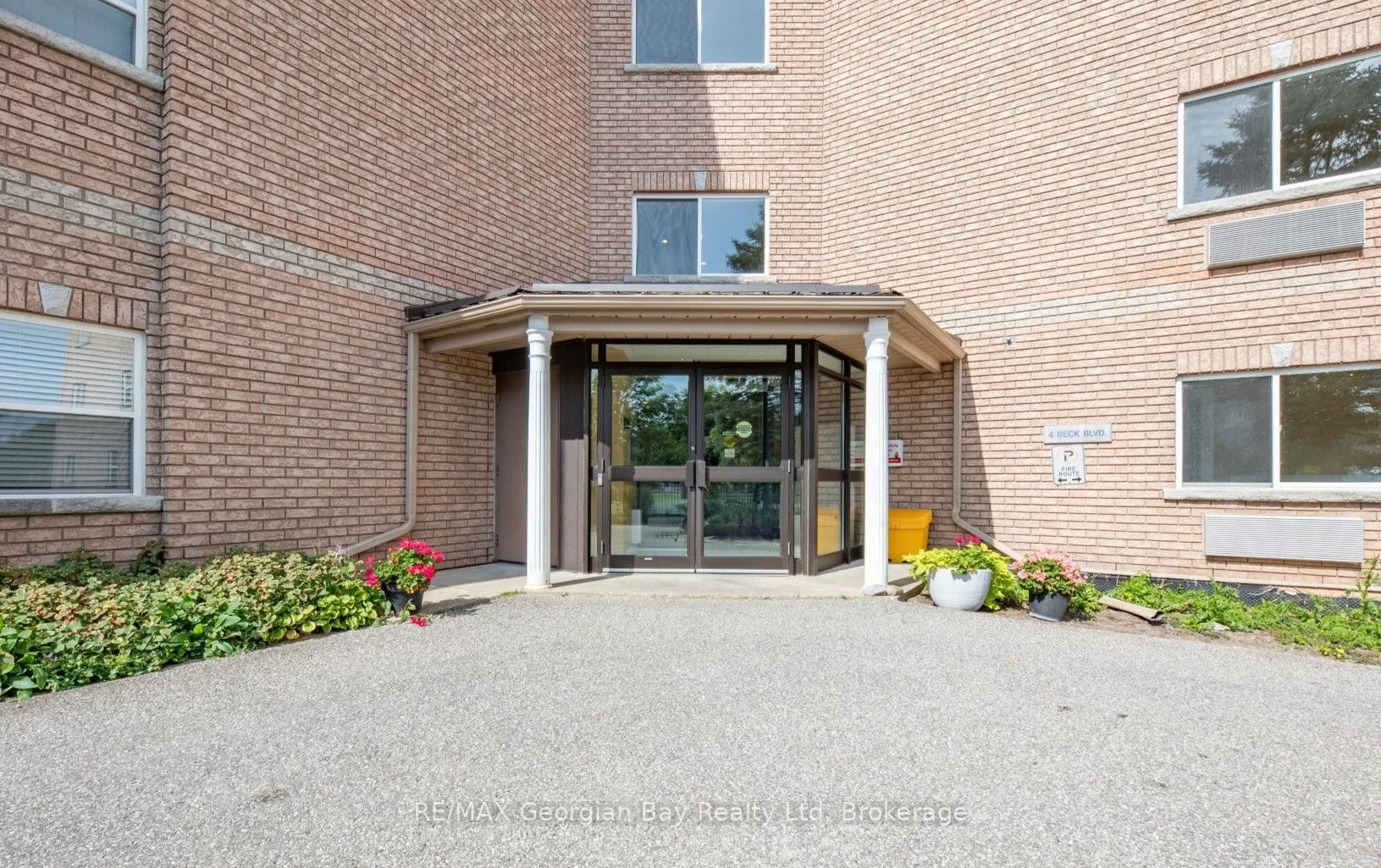 4 Beck Boulevard, #307