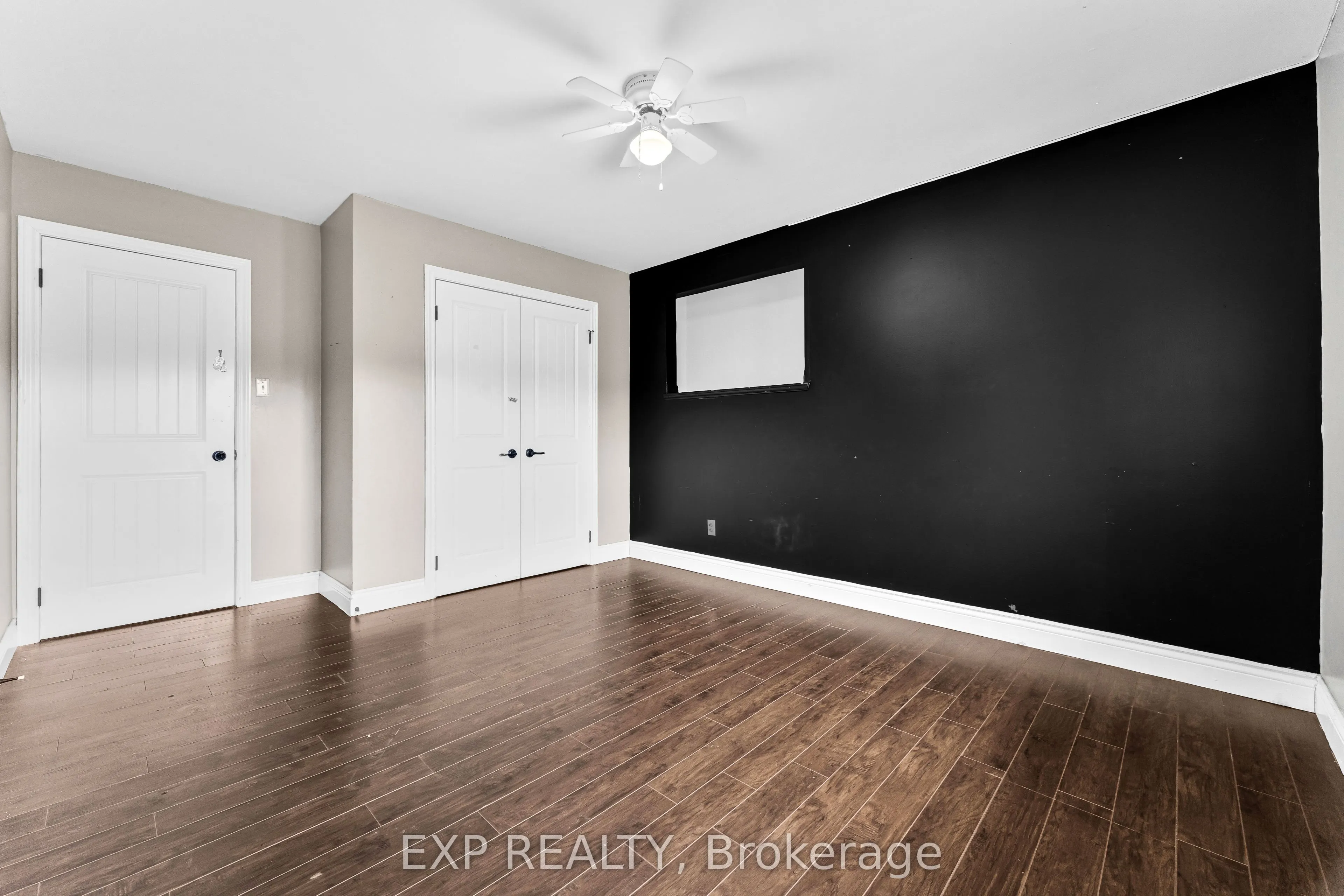 20 Wasaga Sands Drive