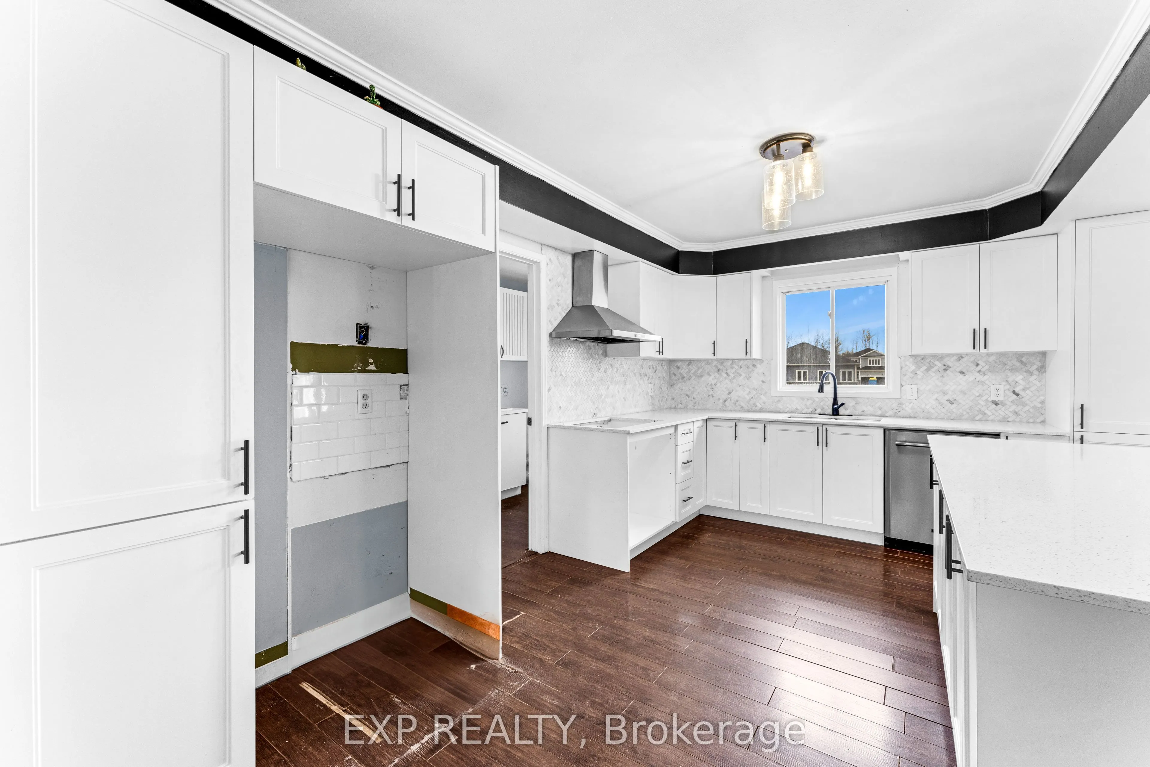 20 Wasaga Sands Drive