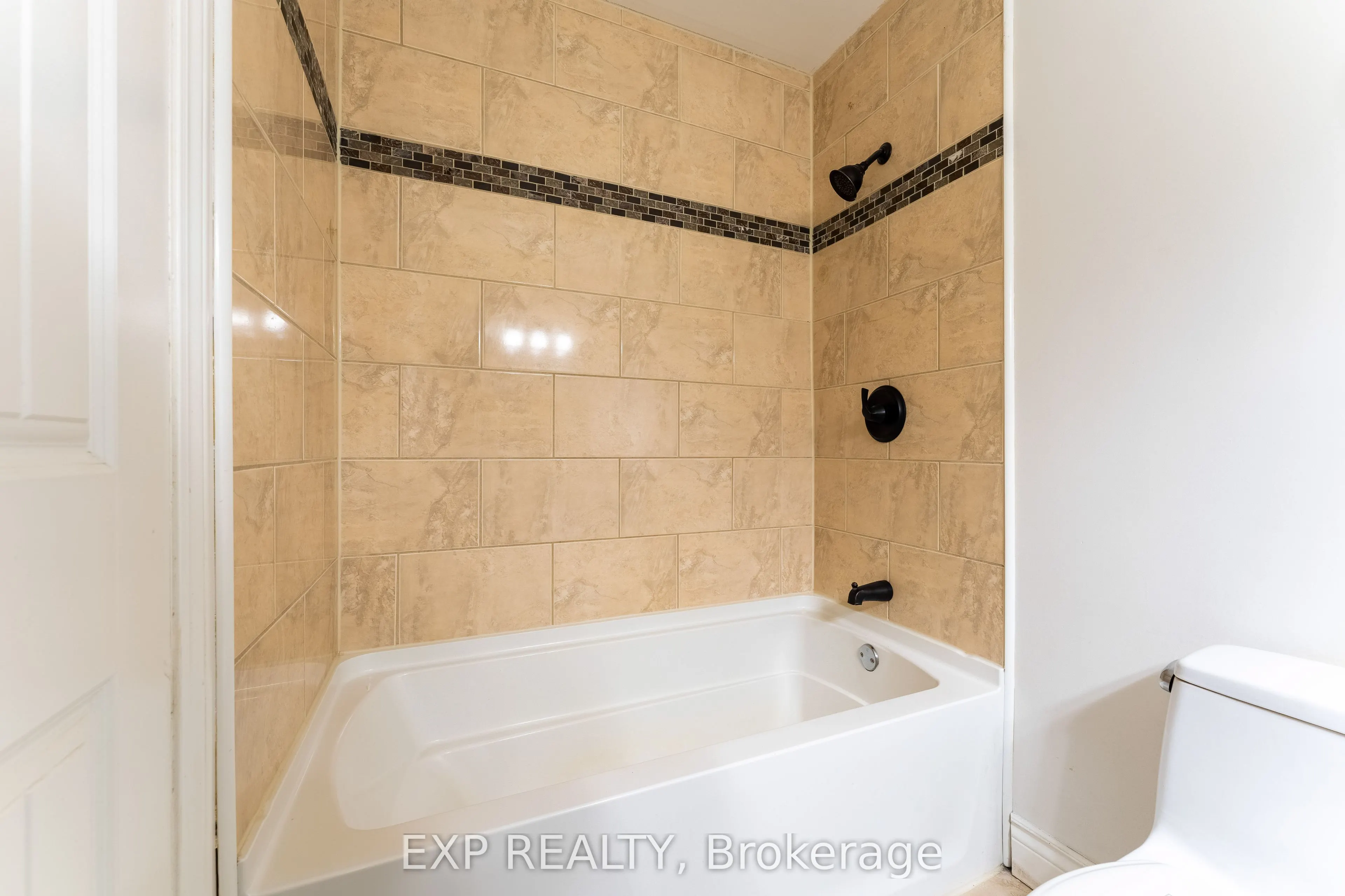 20 Wasaga Sands Drive