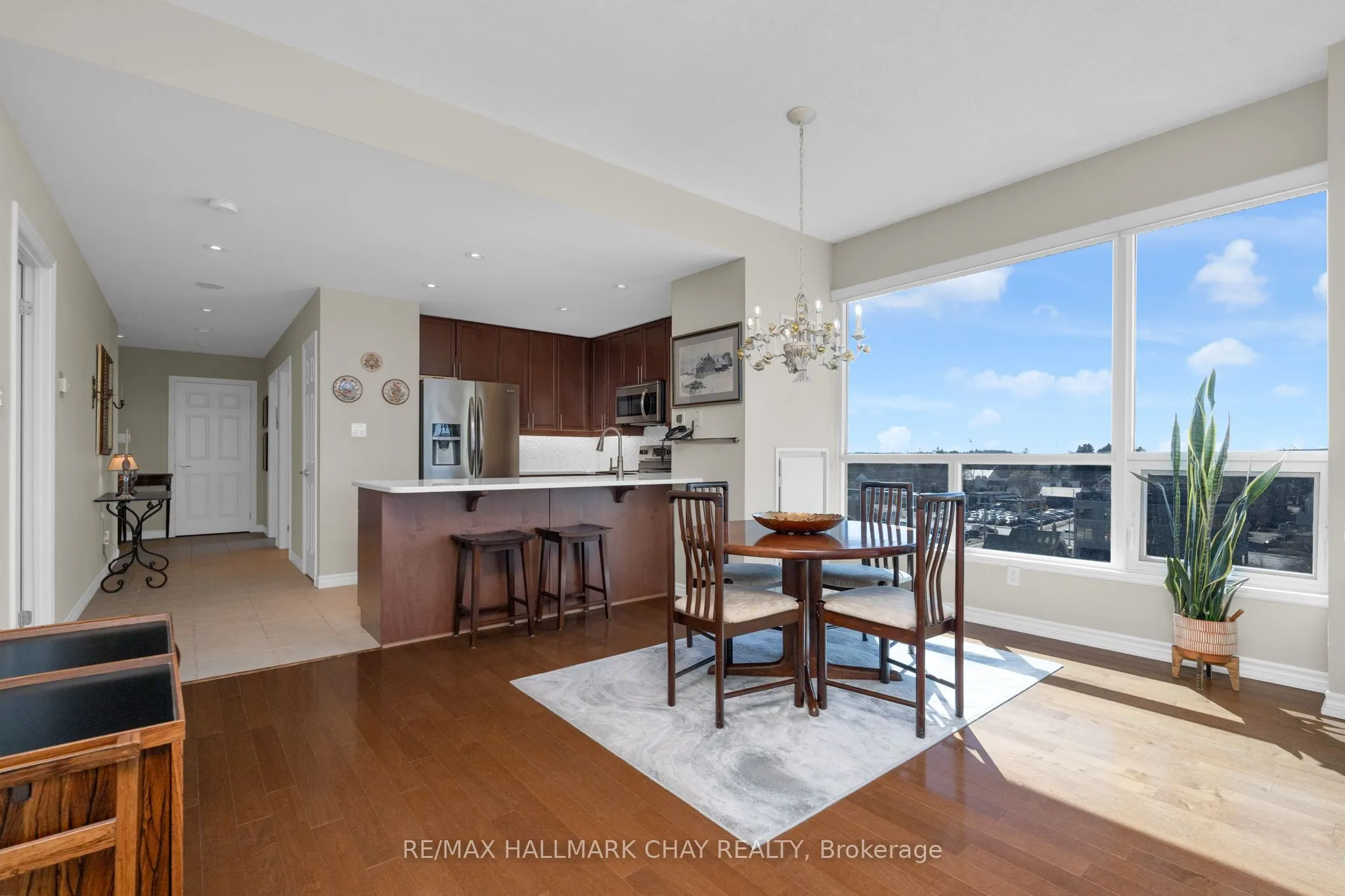 37 Ellen Street #702