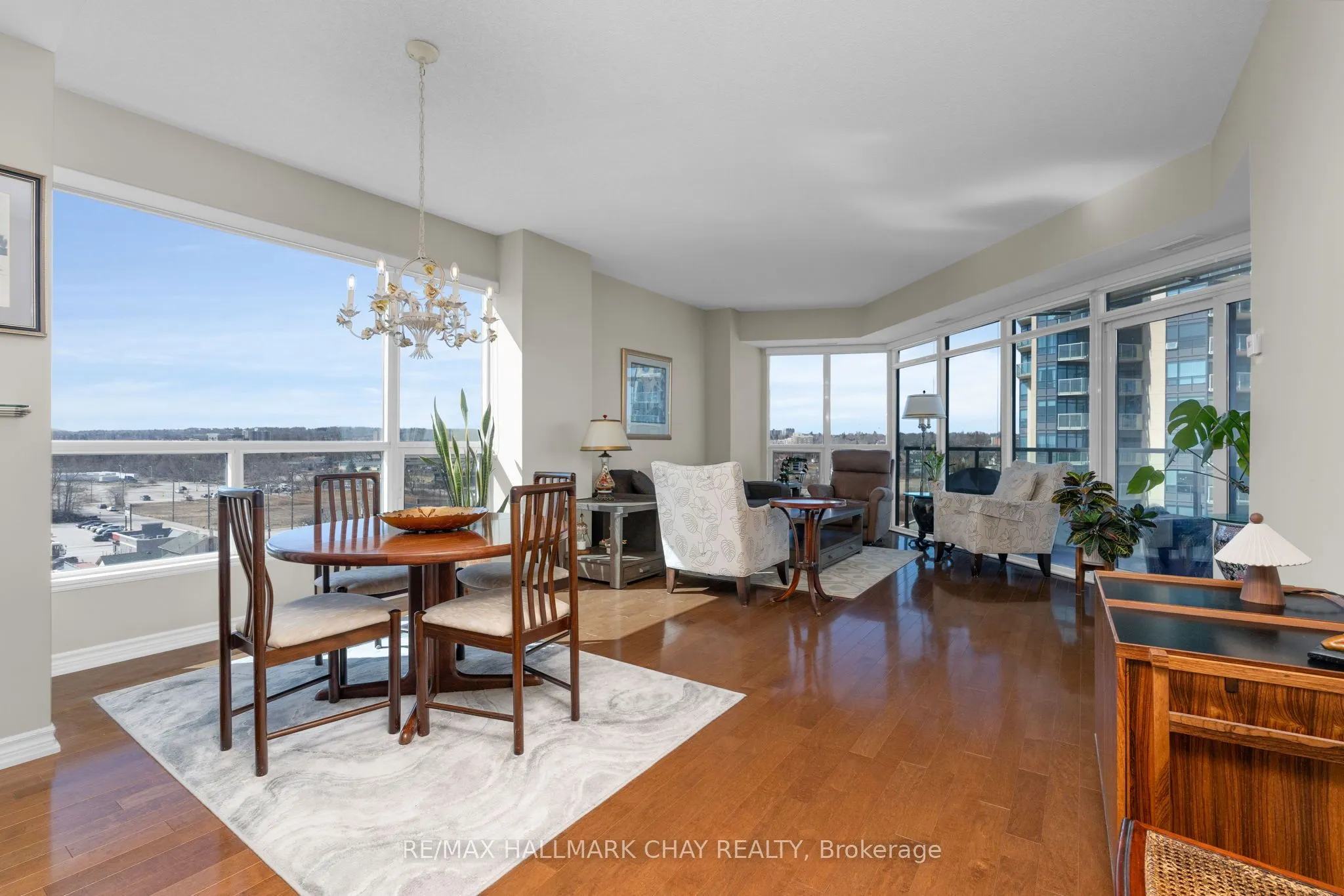 37 Ellen Street #702