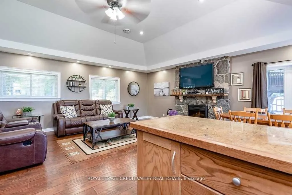 230 Robins Point Road