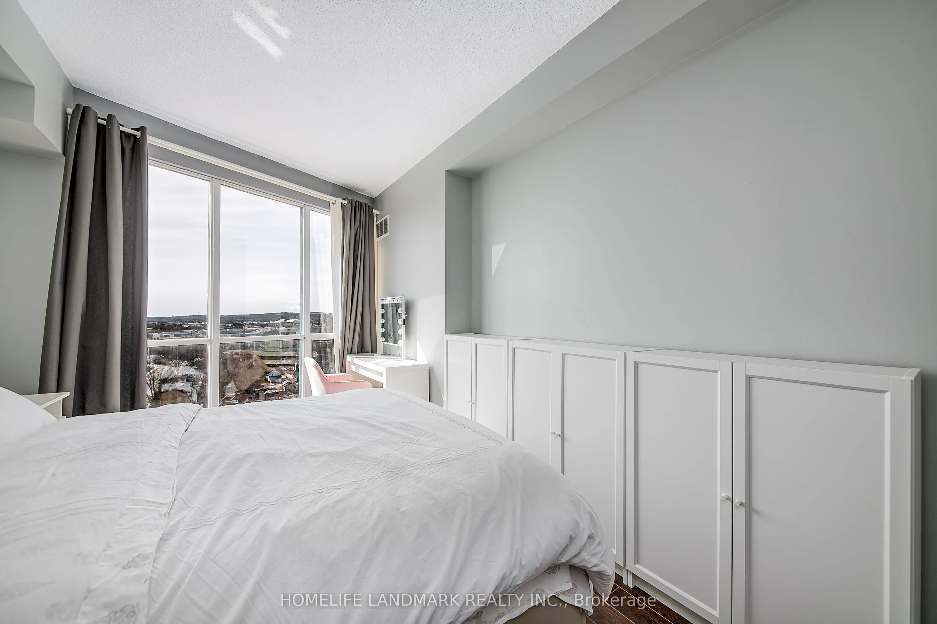 65 Ellen Street #1506