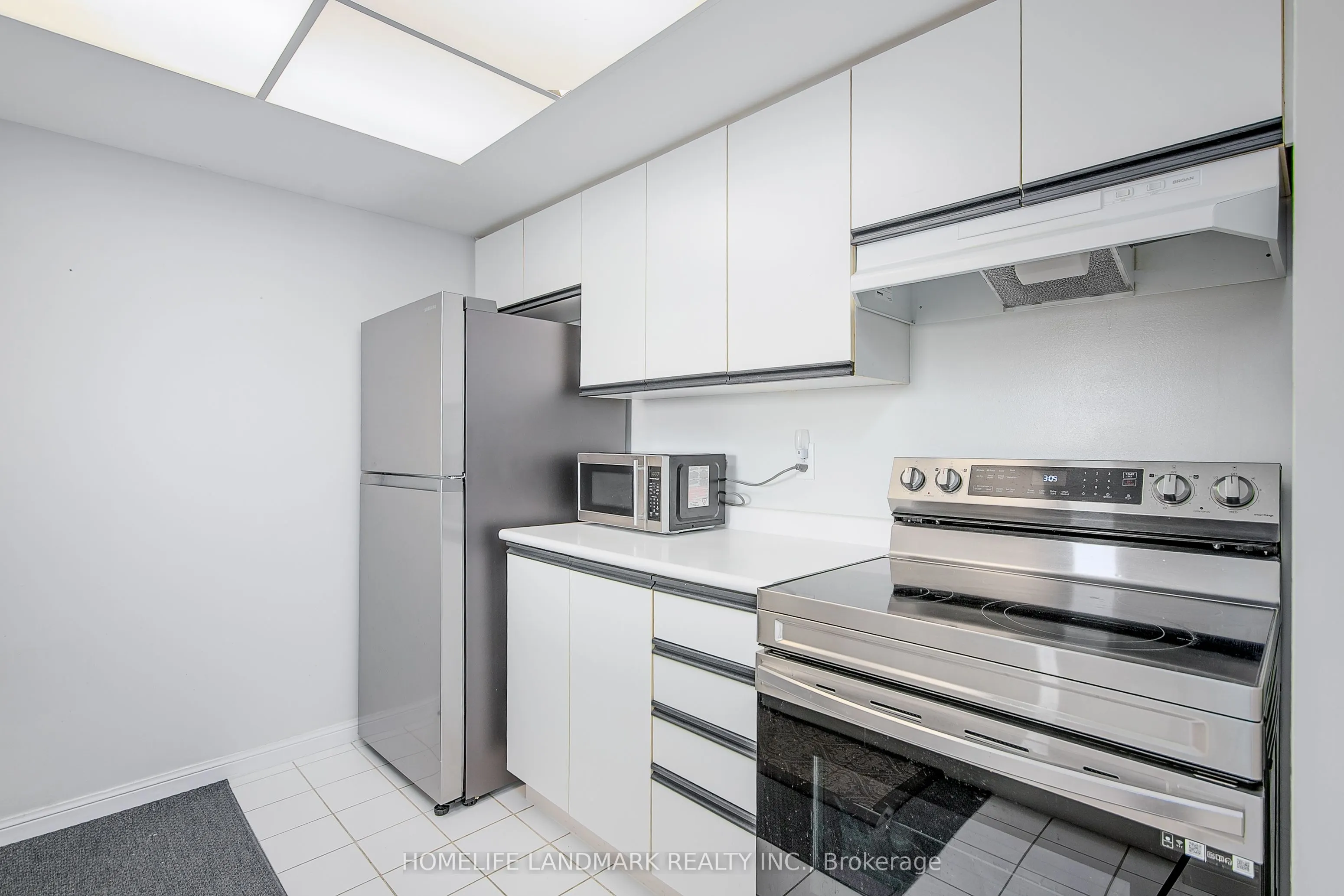 65 Ellen Street #1506