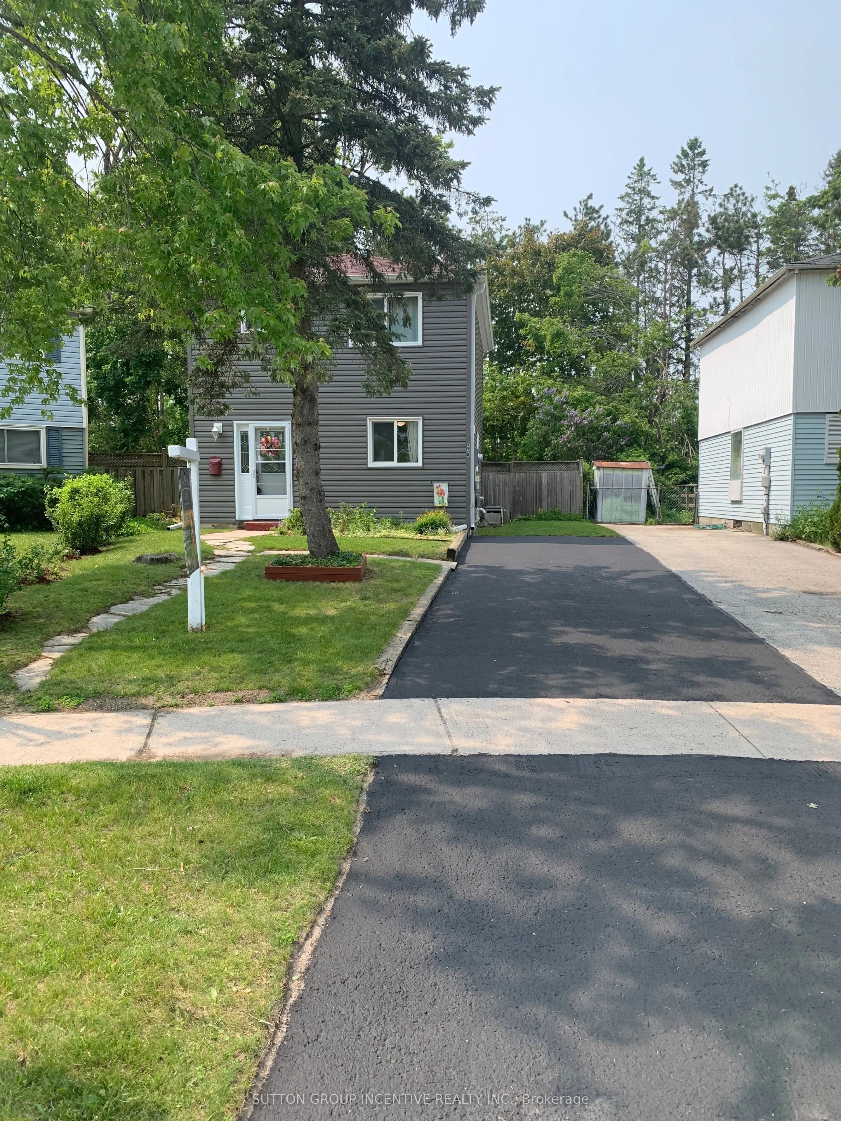 220 Letitia Street