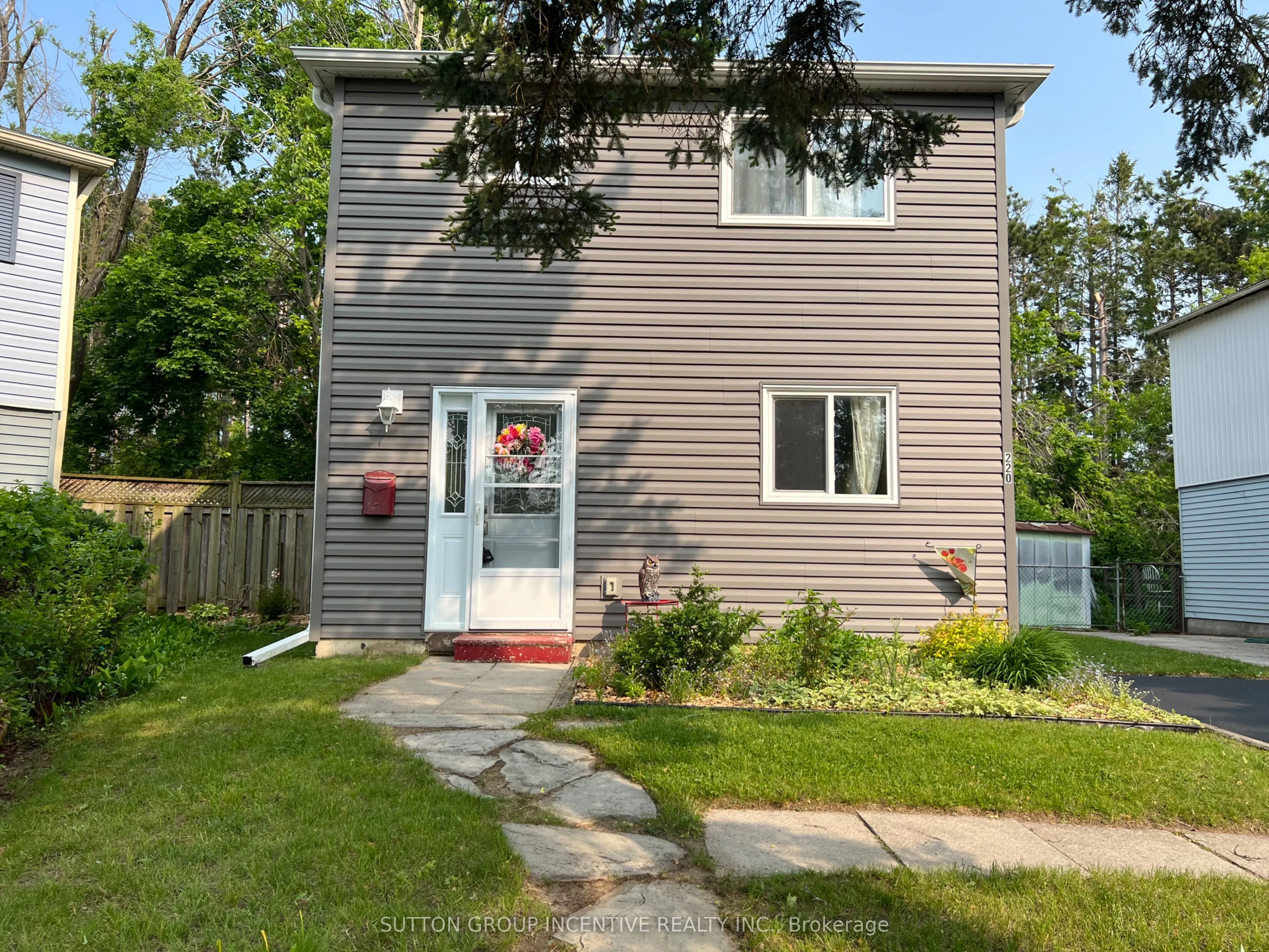 220 Letitia Street
