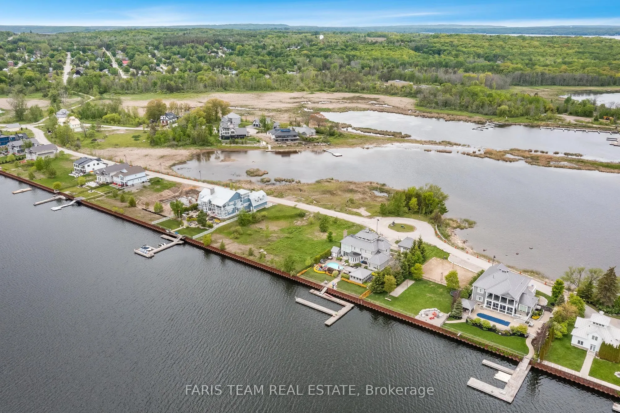 77 Dock Lane, #35