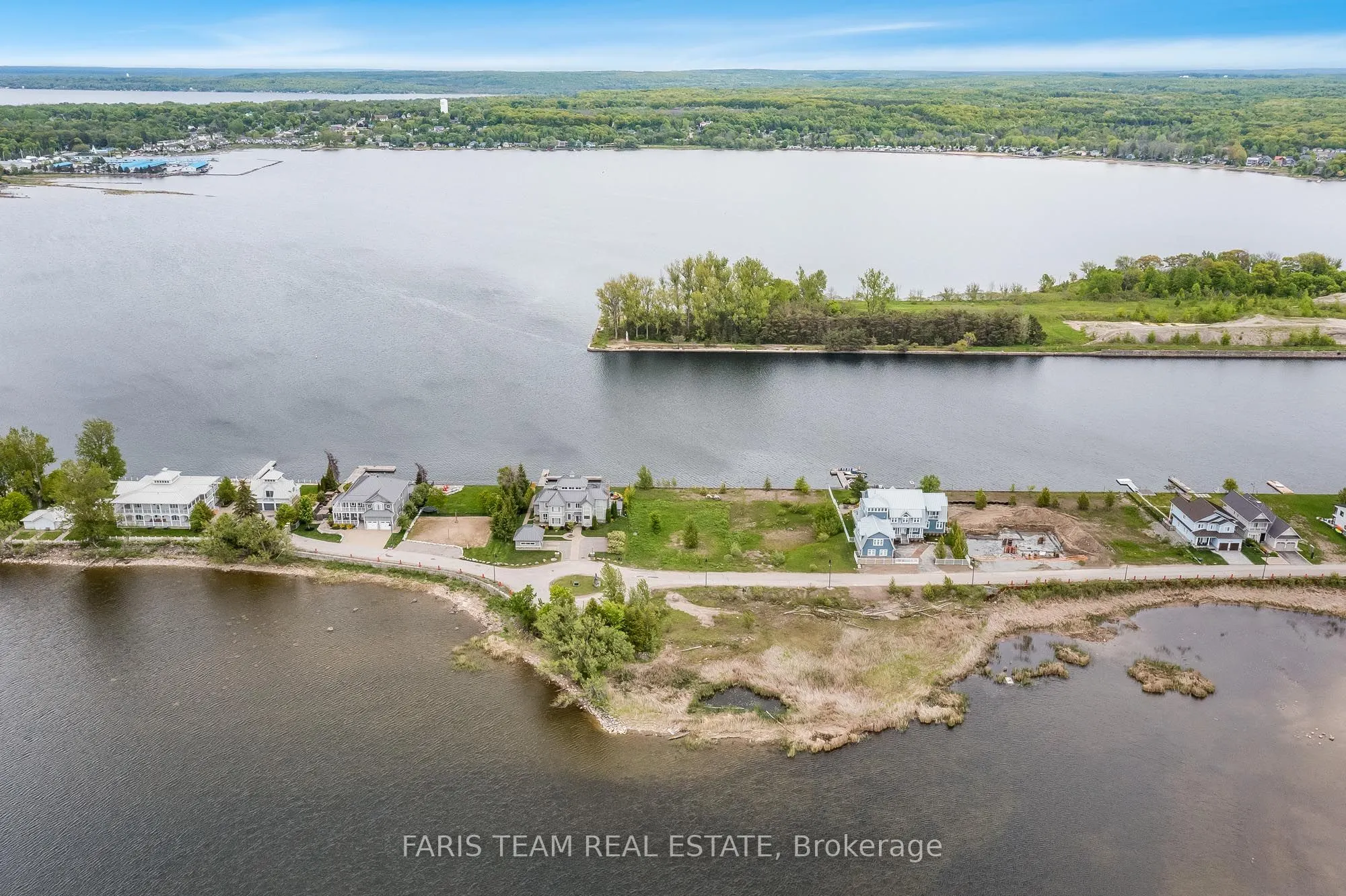 77 Dock Lane, #35