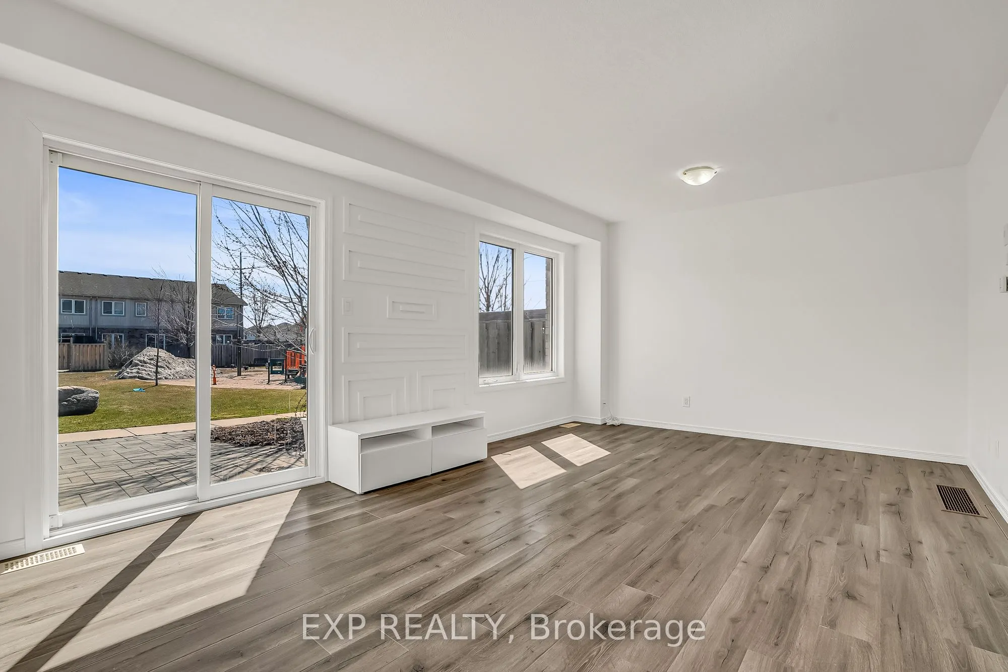 75 Prince William Way #6
