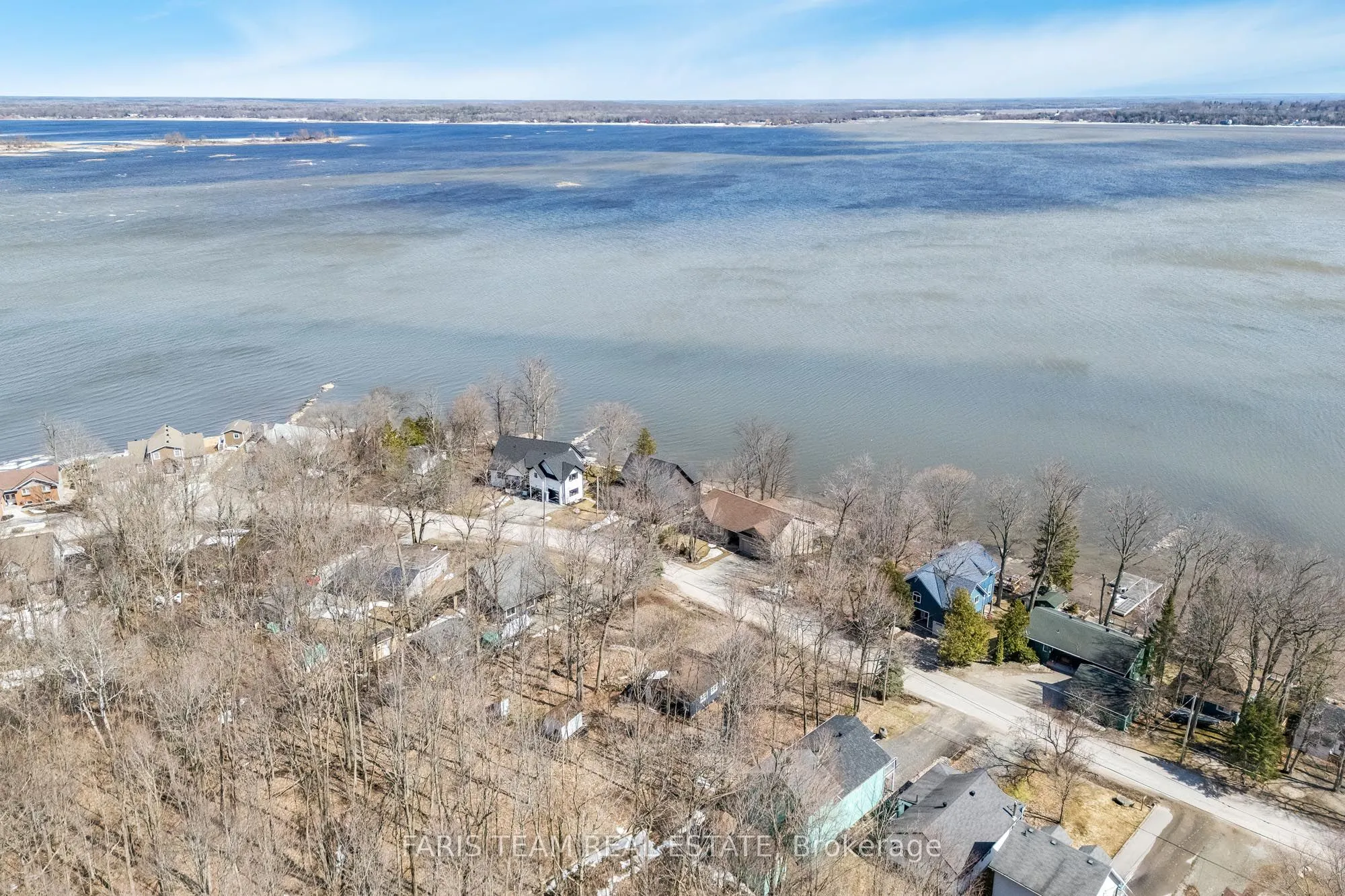 365 Robins Point Road