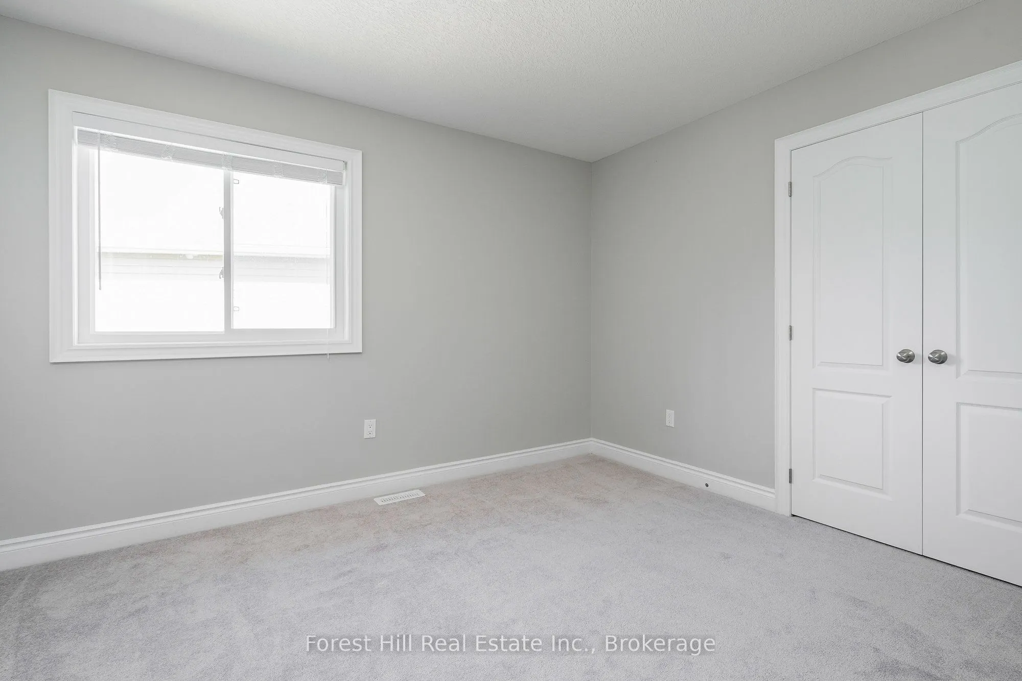 89 Lockerbie Crescent
