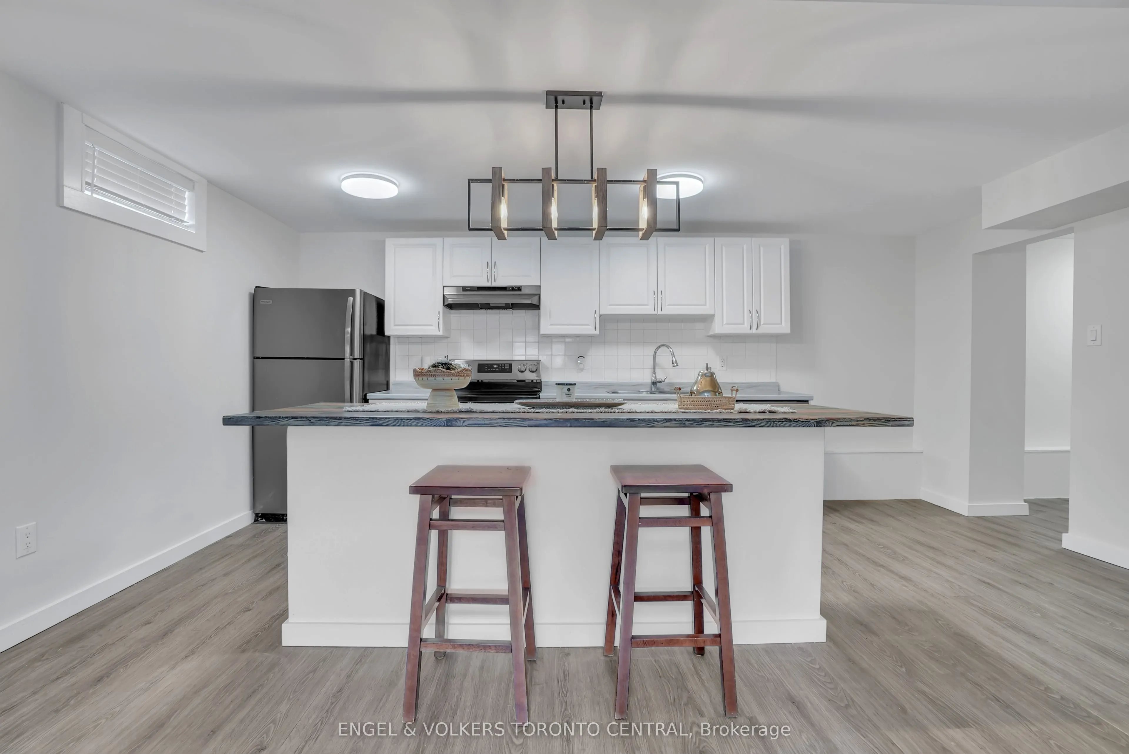 192 Edgehill Drive