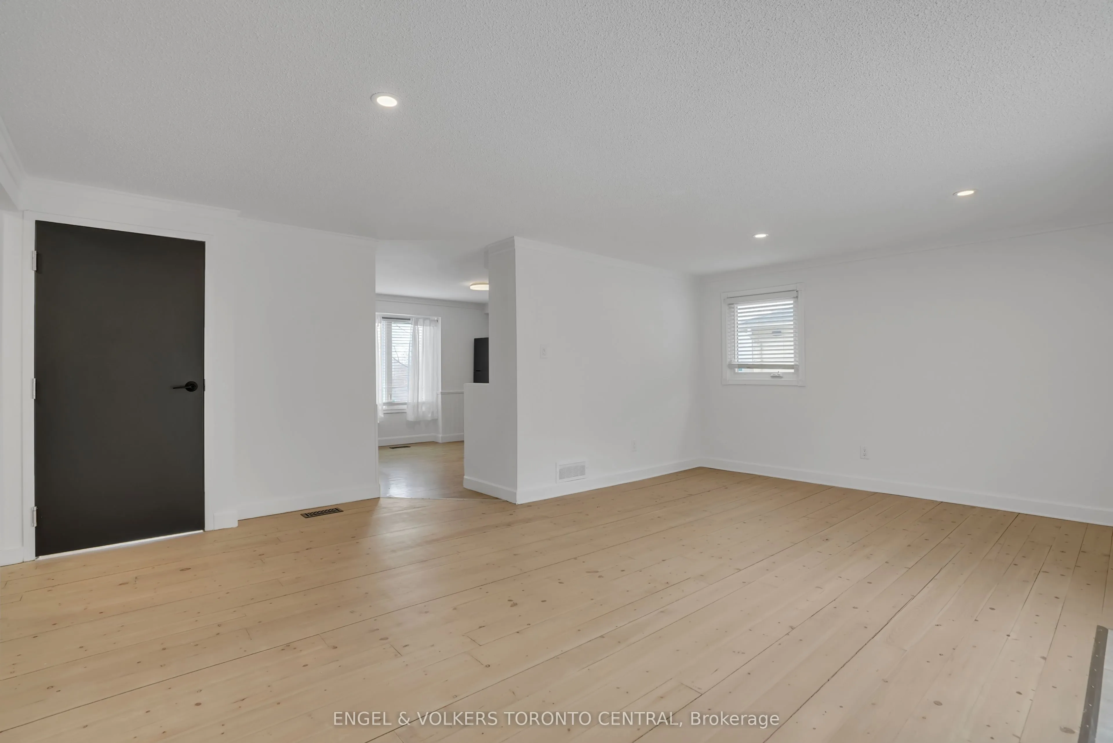 192 Edgehill Drive