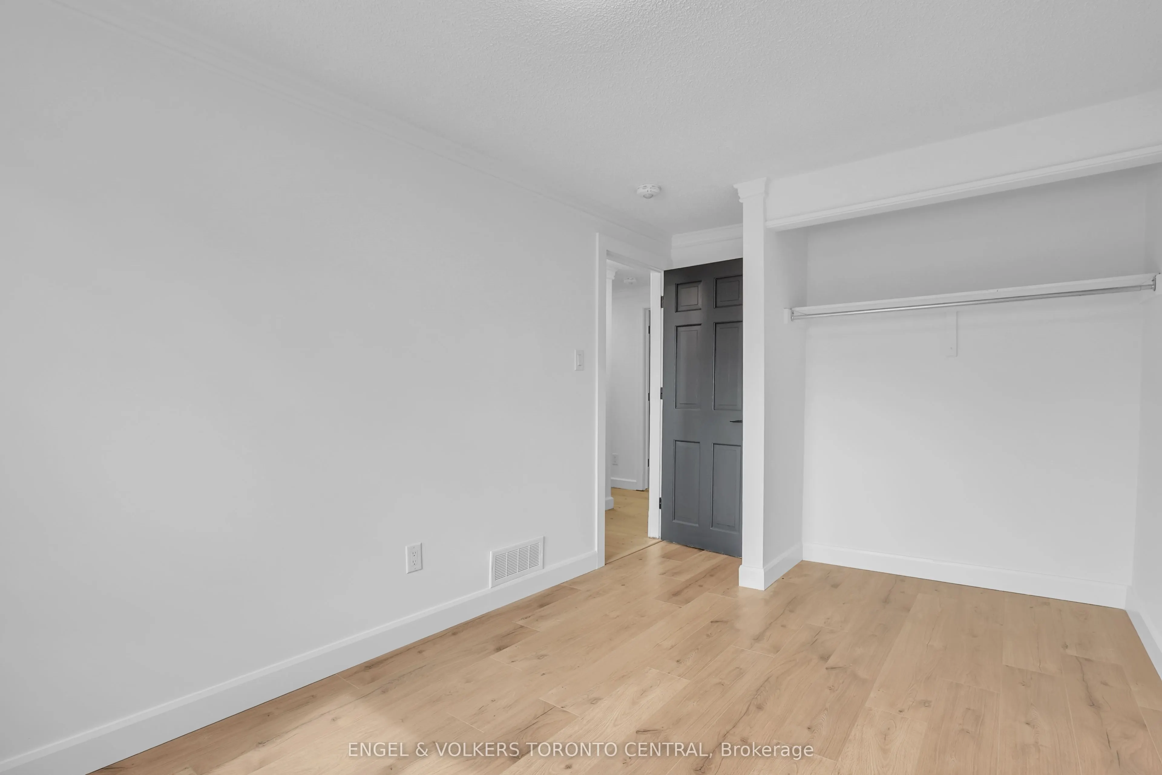 192 Edgehill Drive
