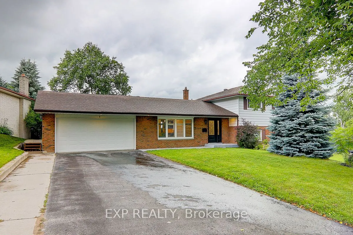 8 Peacock Lane