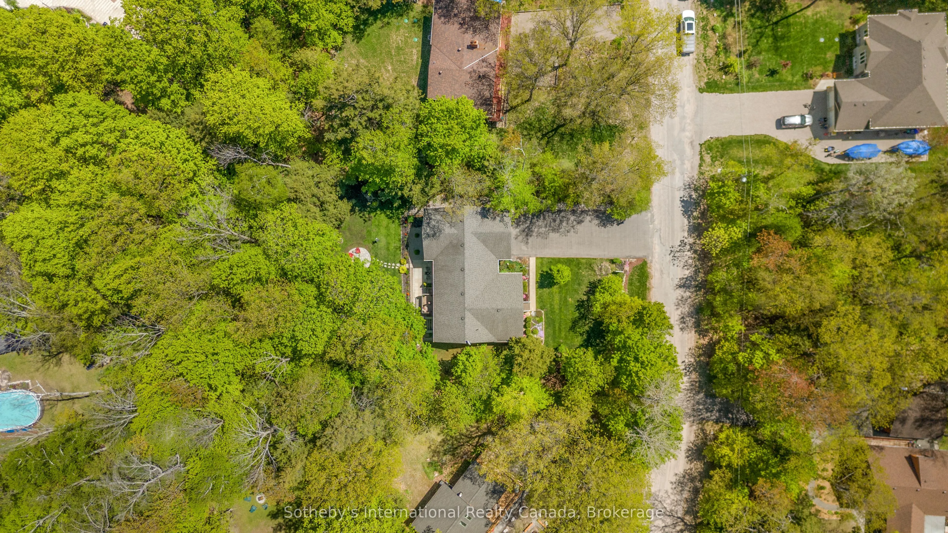 156 Moreau Parkway