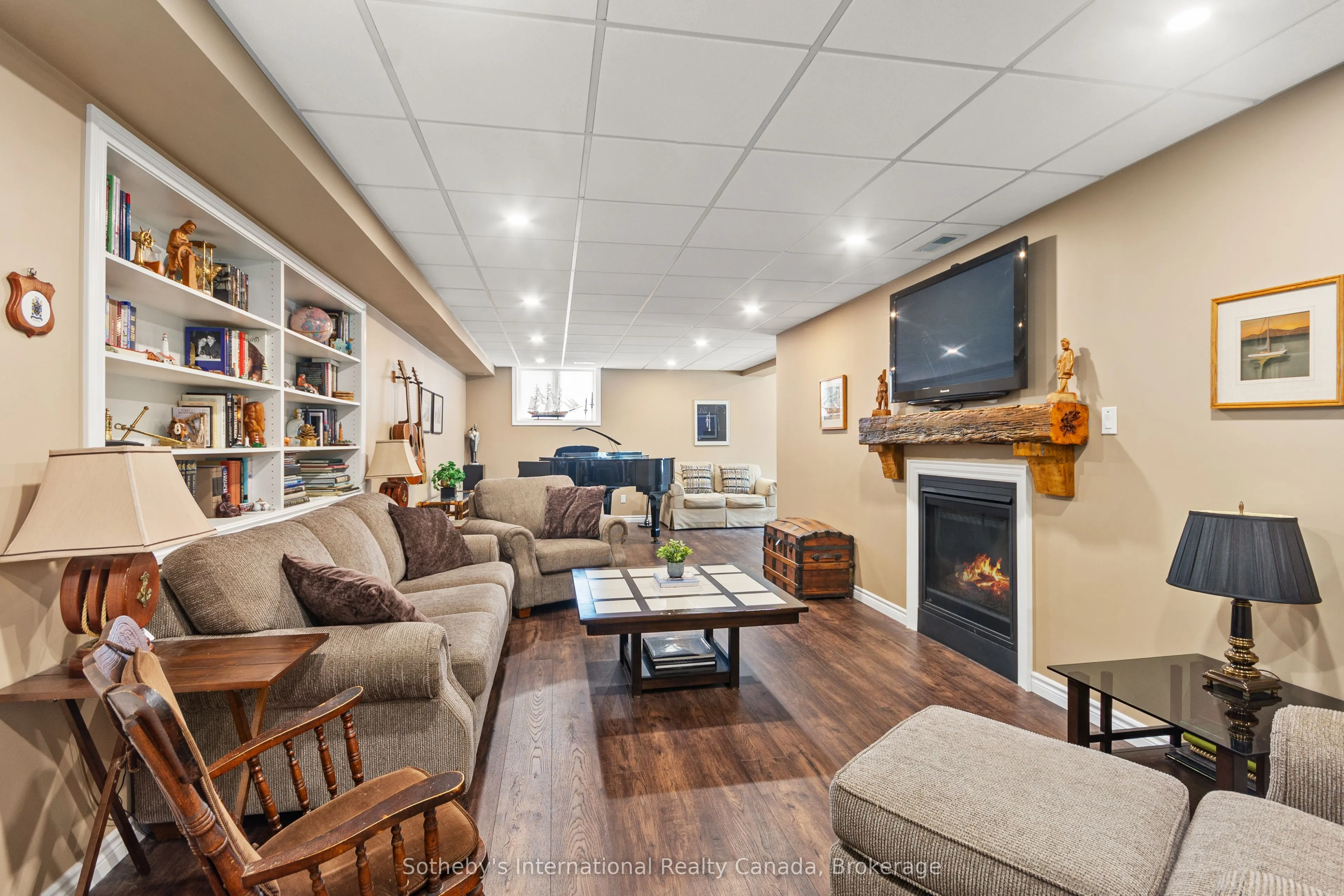 156 Moreau Parkway
