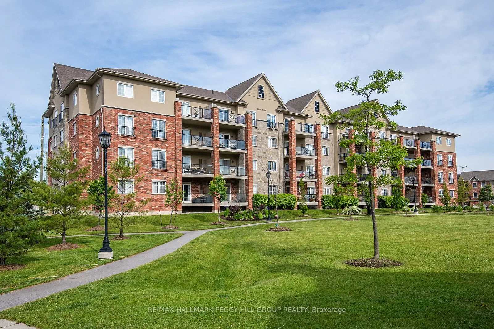 39 Ferndale Drive S #112