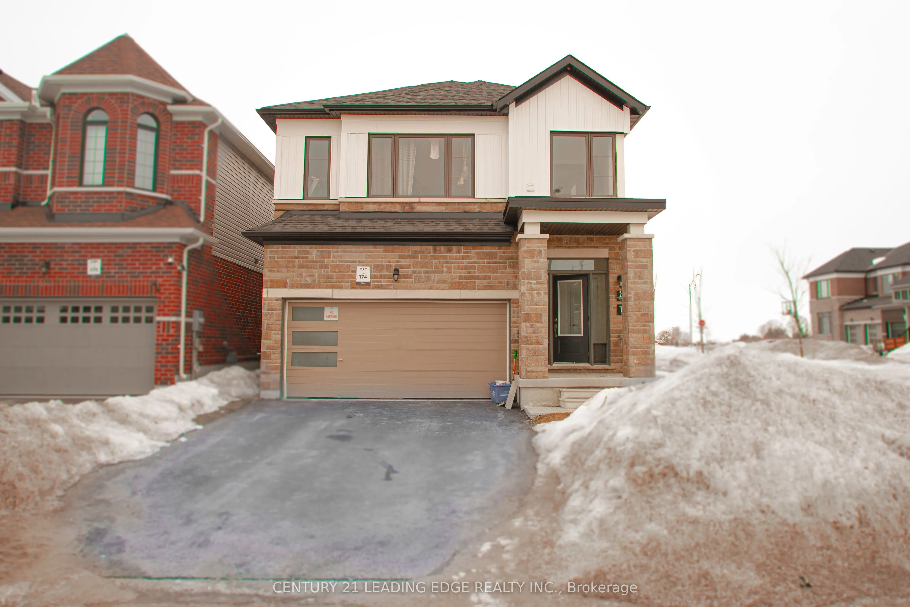 2 Ludlow Drive E