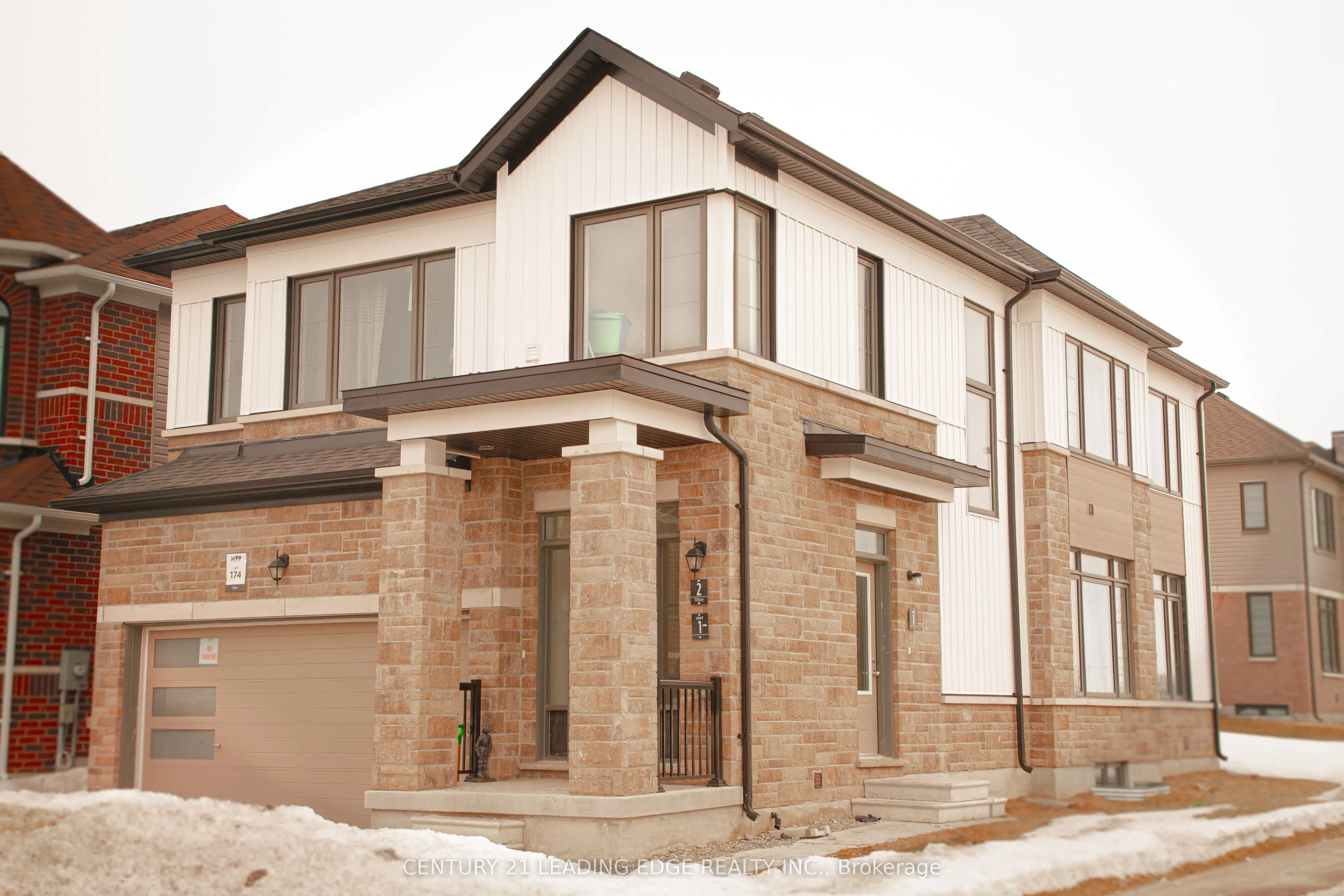 2 Ludlow Drive E