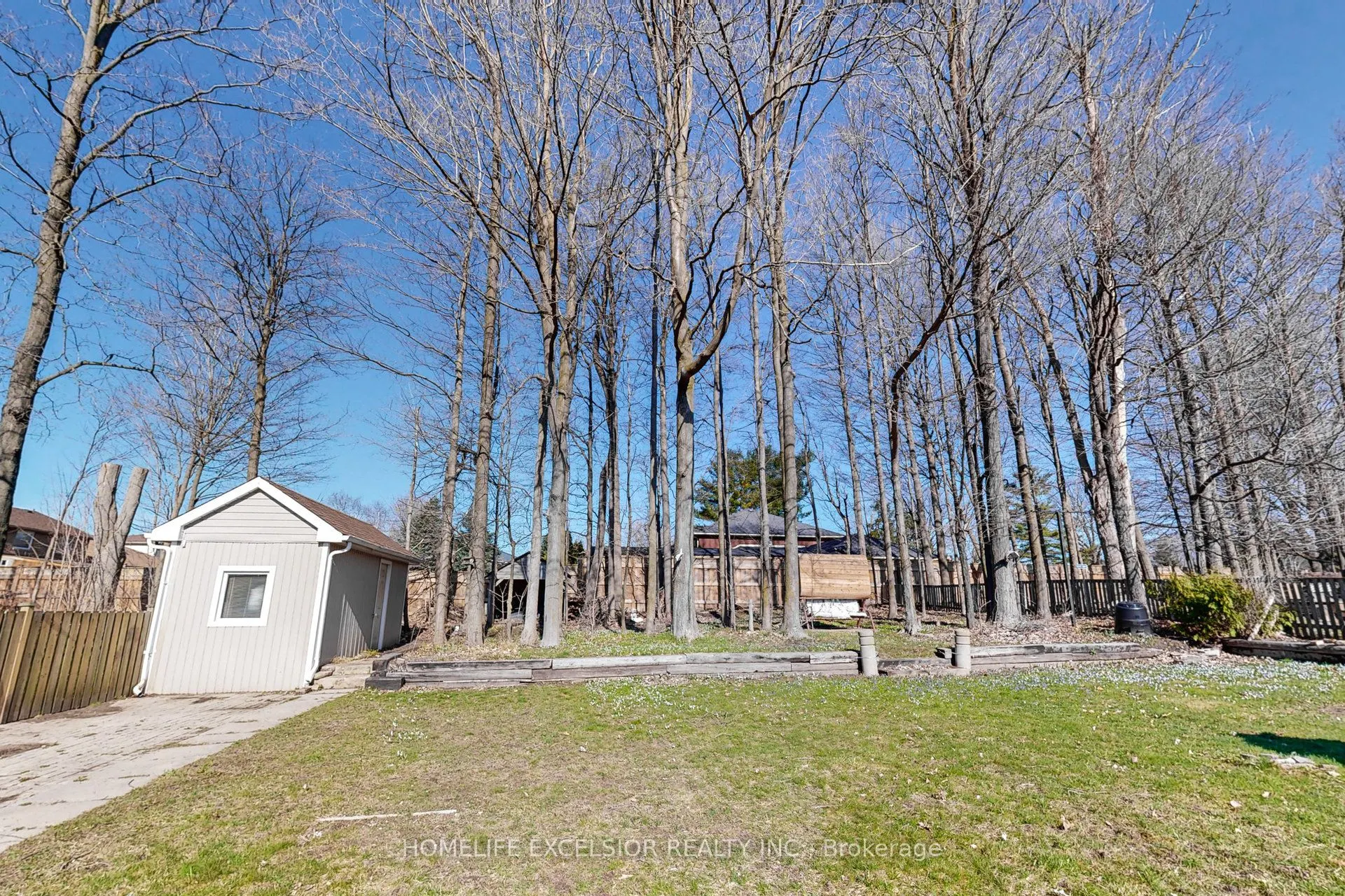 823 Essa Road