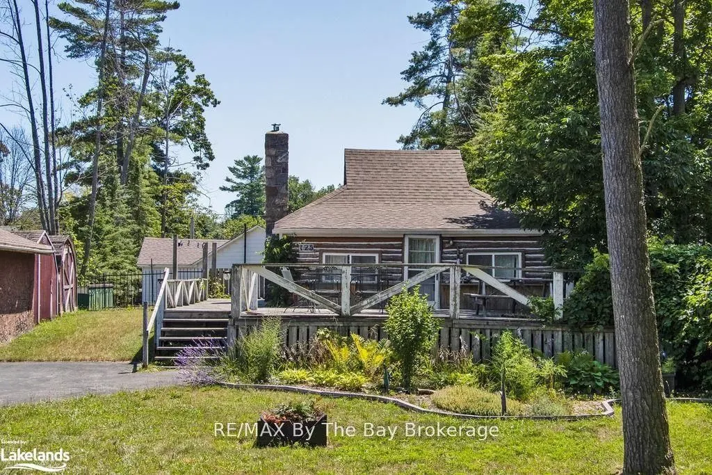 125 RIVER Road E