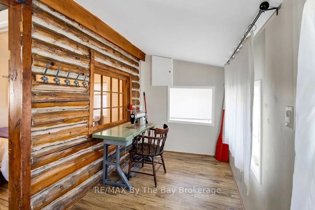 125 RIVER Road E
