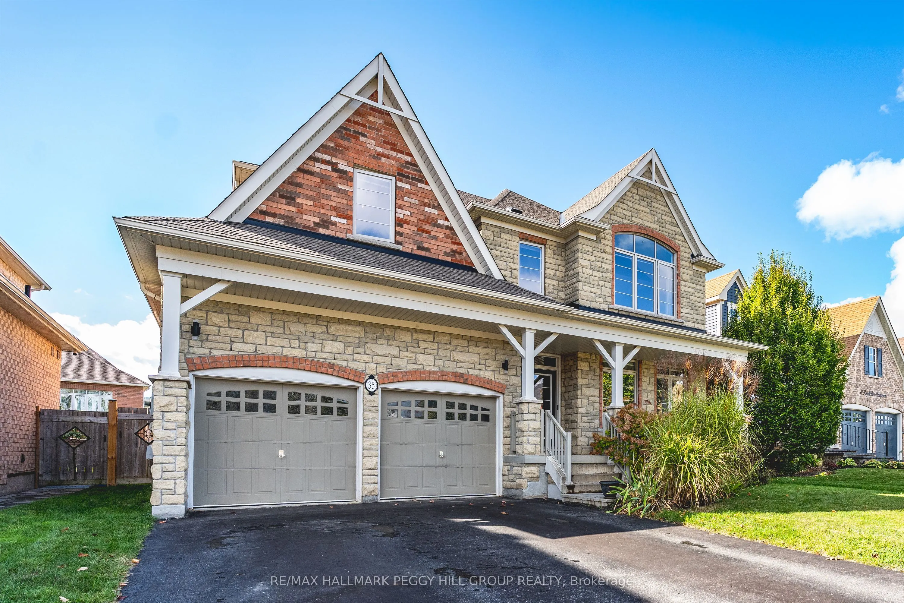 35 Royal Park Boulevard