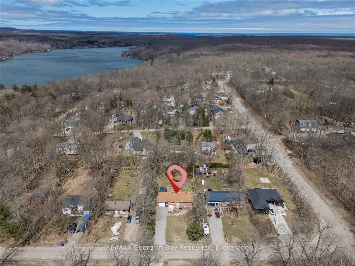 16 Mundy Avenue