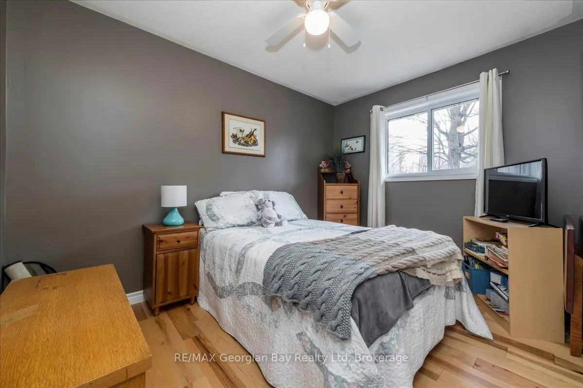 16 Mundy Avenue