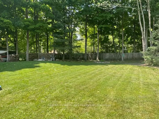 16 Mundy Avenue