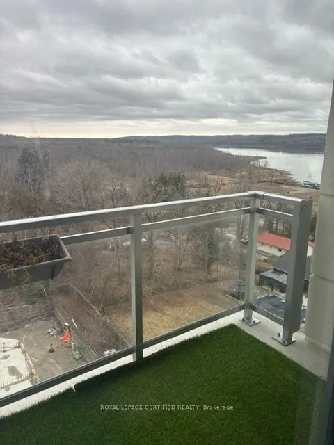 56 Lakeside Terrace #803